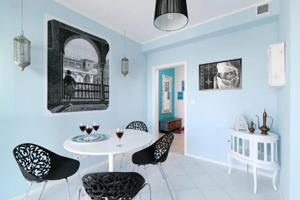 NotaBene Wola Apartment