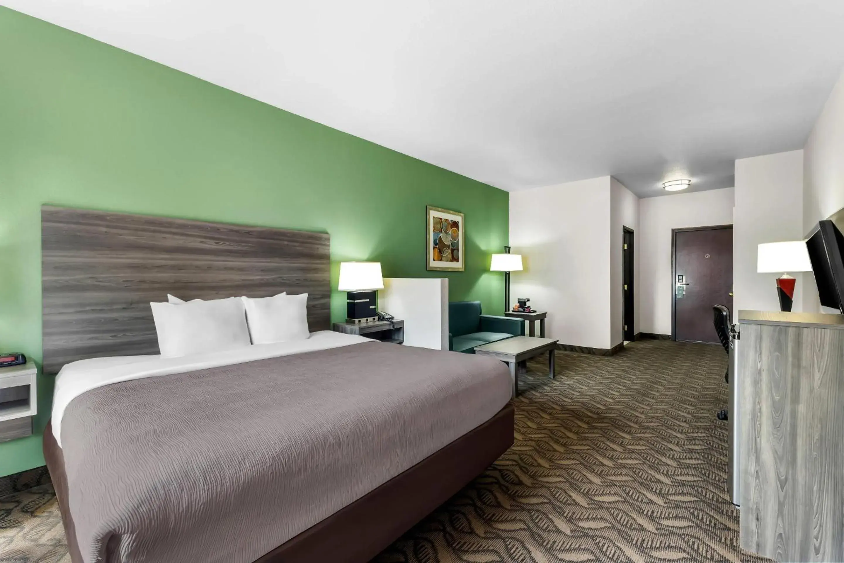 Bedroom, Bed in Quality Inn & Suites Salt Lake City Airport West Bedroom, Bed in Quality Inn & Suites Salt Lake City Airport West