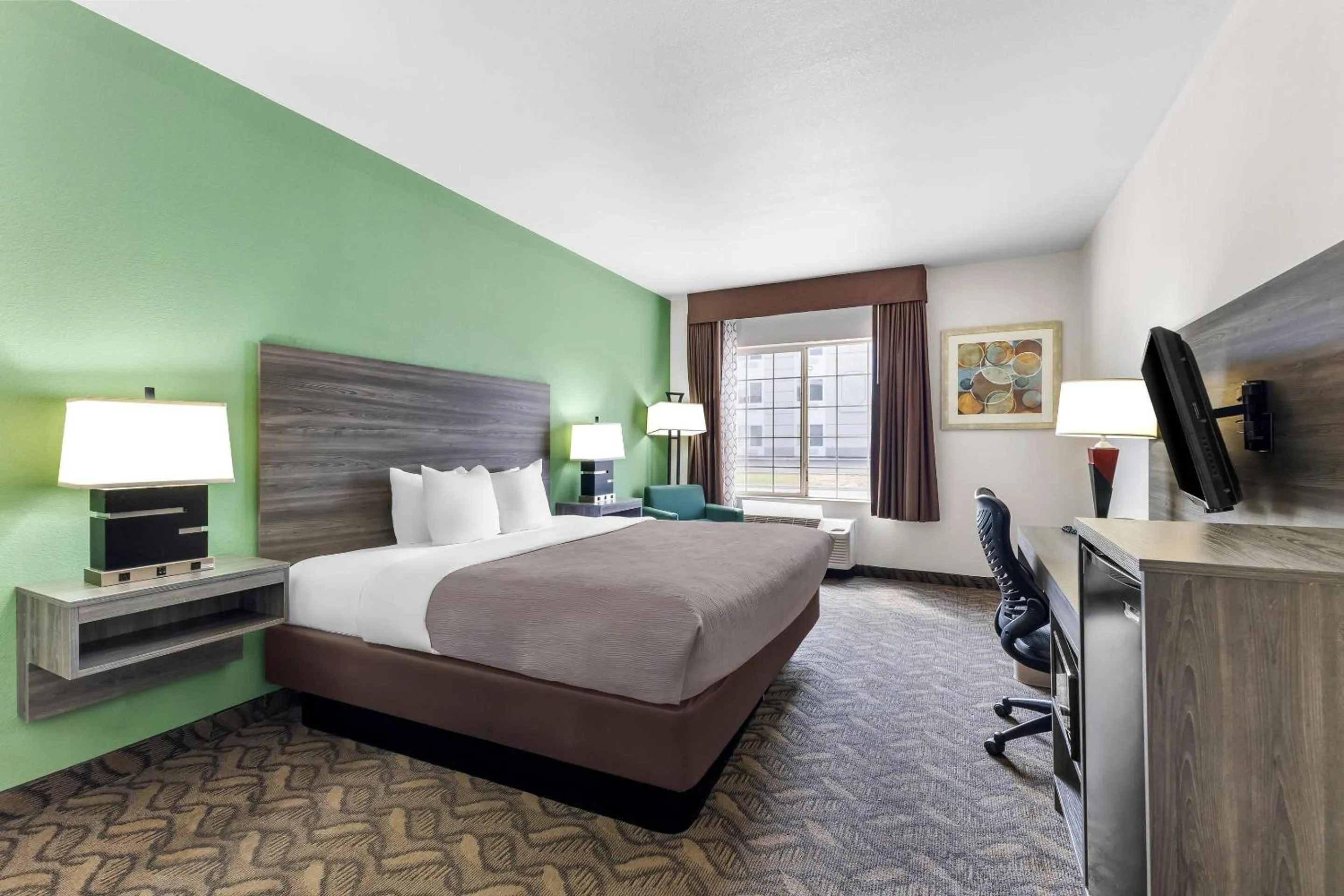 Bedroom, Bed in Quality Inn & Suites Salt Lake City Airport West