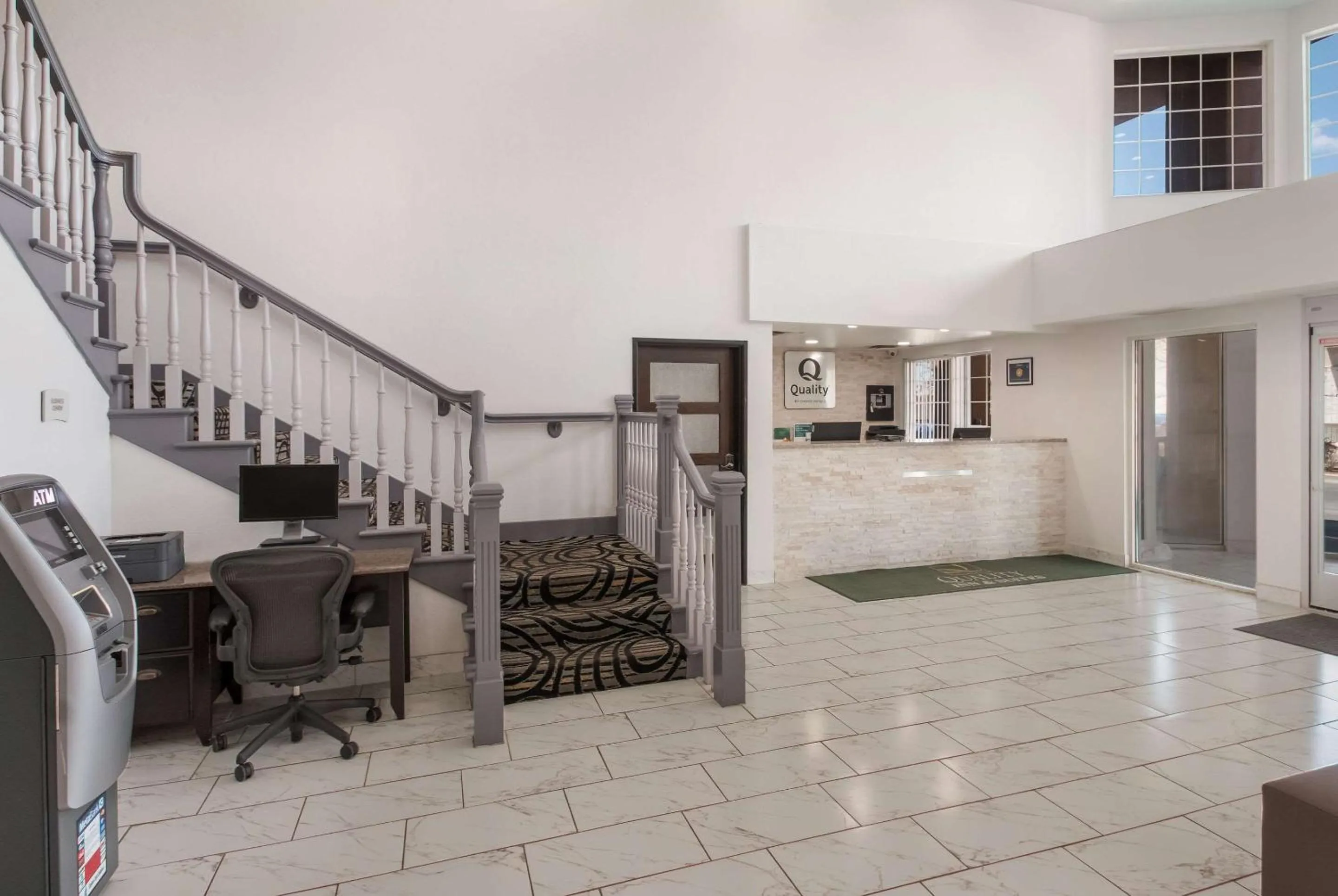 Lobby or reception in Quality Inn & Suites Salt Lake City Airport West