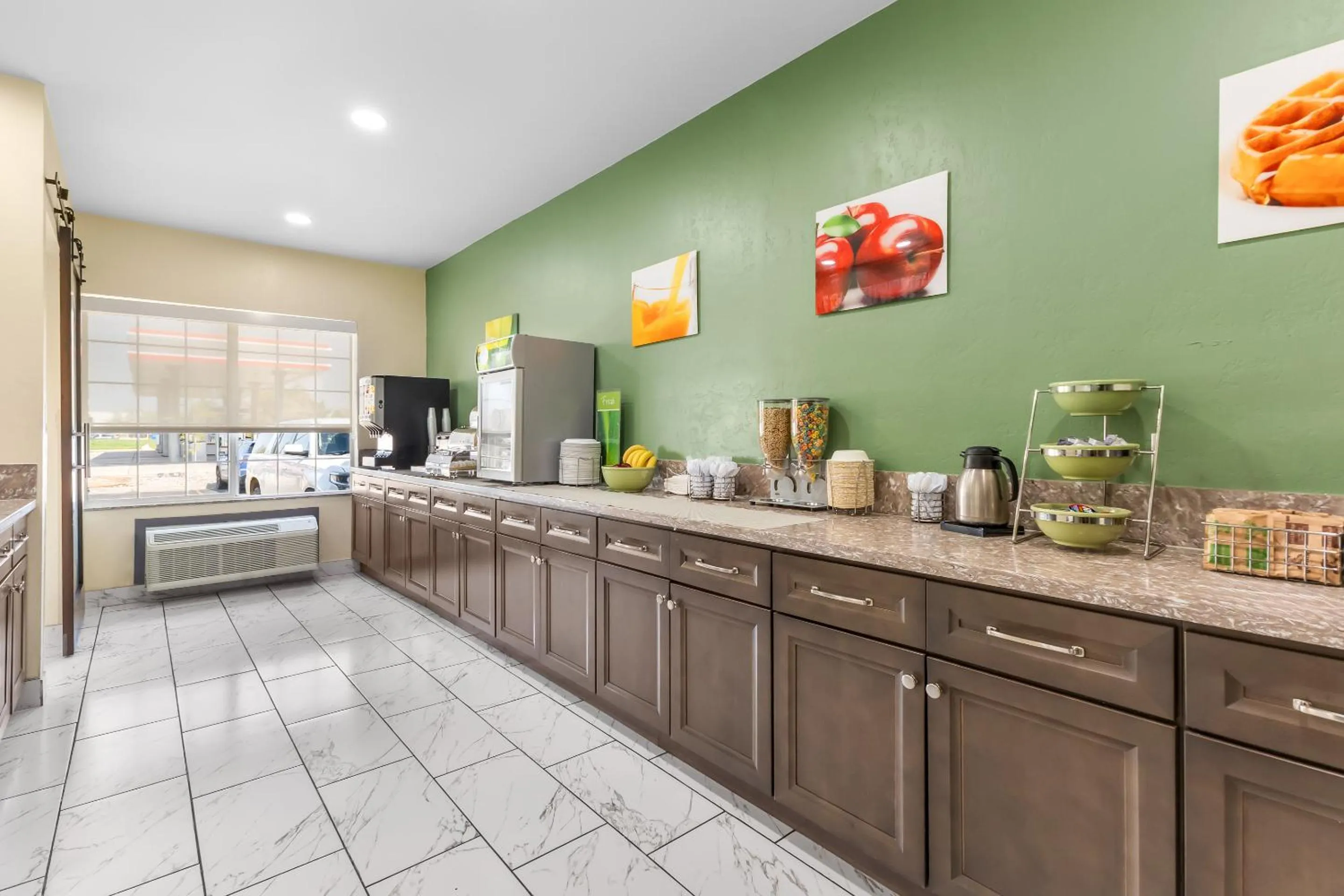 Quality Inn & Suites Salt Lake City Airport West