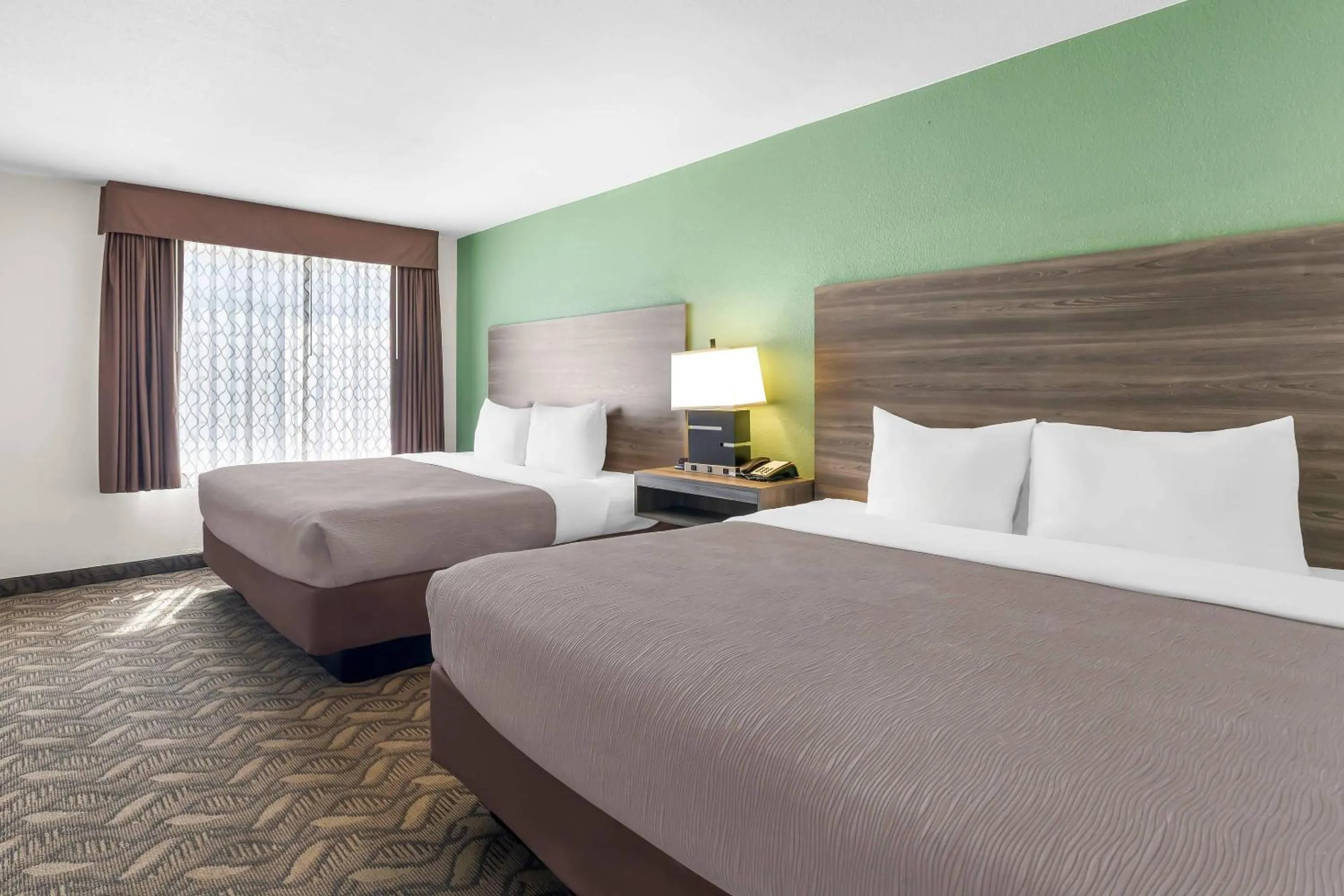 Bedroom, Bed in Quality Inn & Suites Salt Lake City Airport West