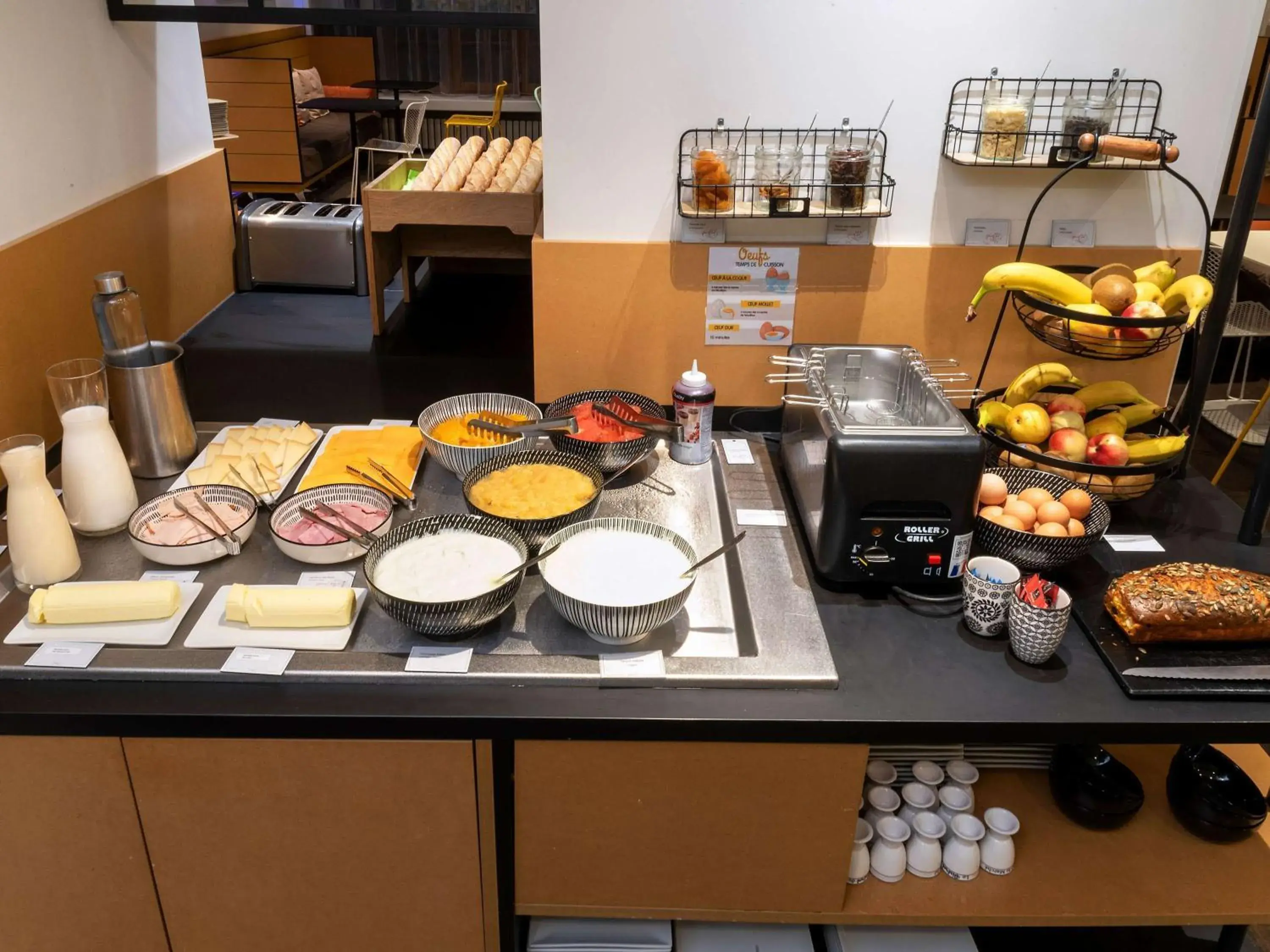 Breakfast in ibis Styles Macon Centre Breakfast in ibis Styles Macon Centre