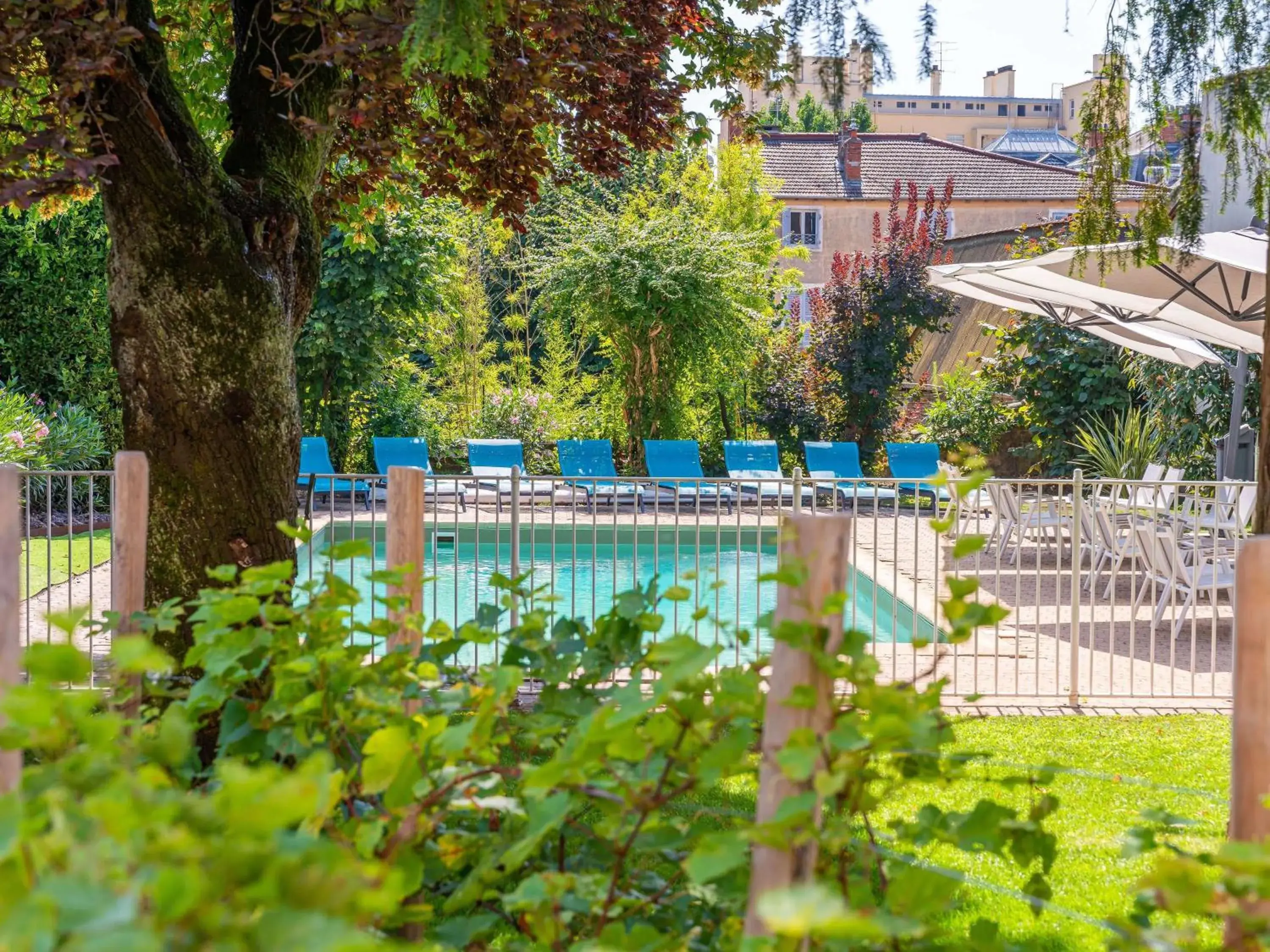 Pool view in ibis Styles Macon Centre Pool view in ibis Styles Macon Centre