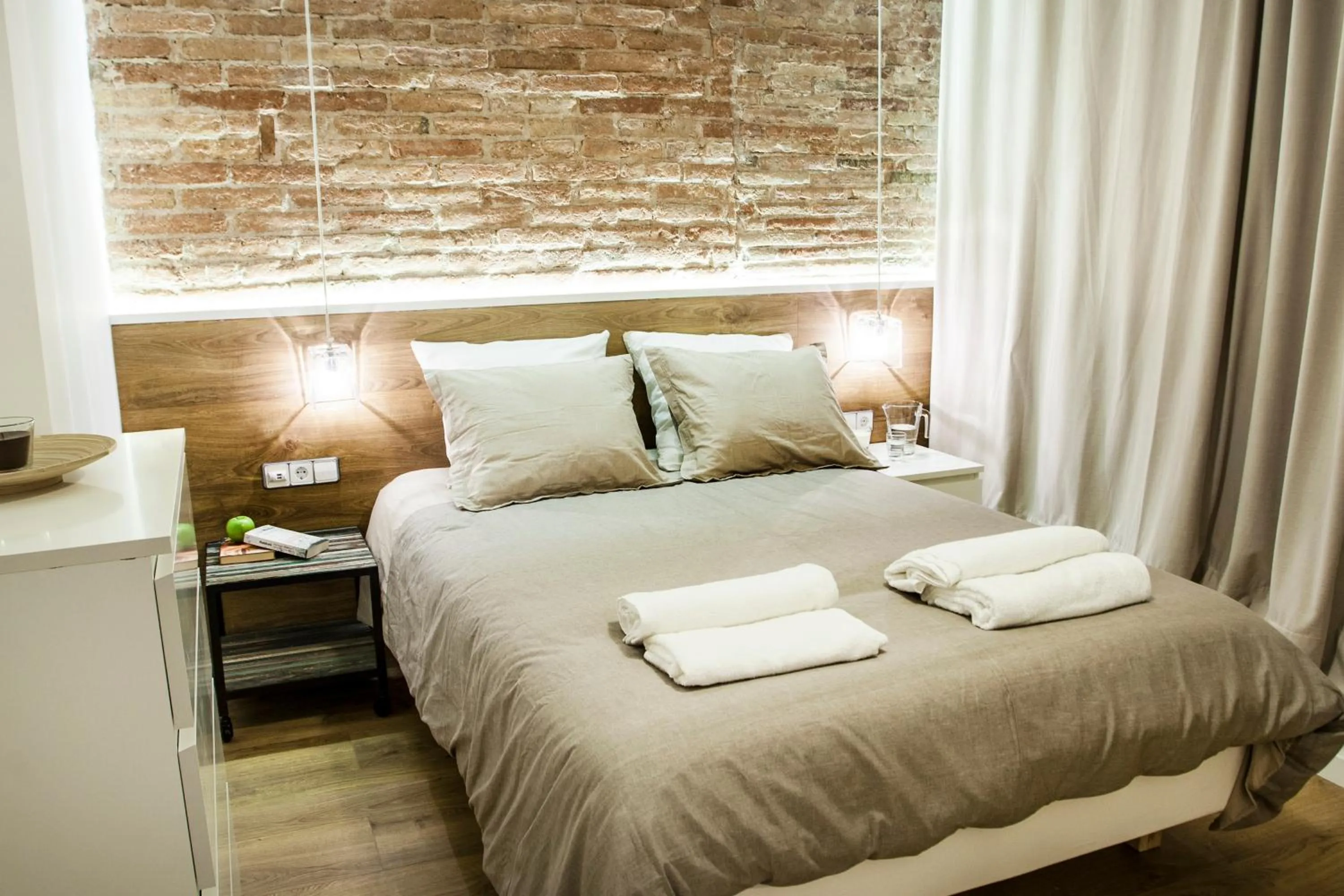 Bedroom, Bed in Cien