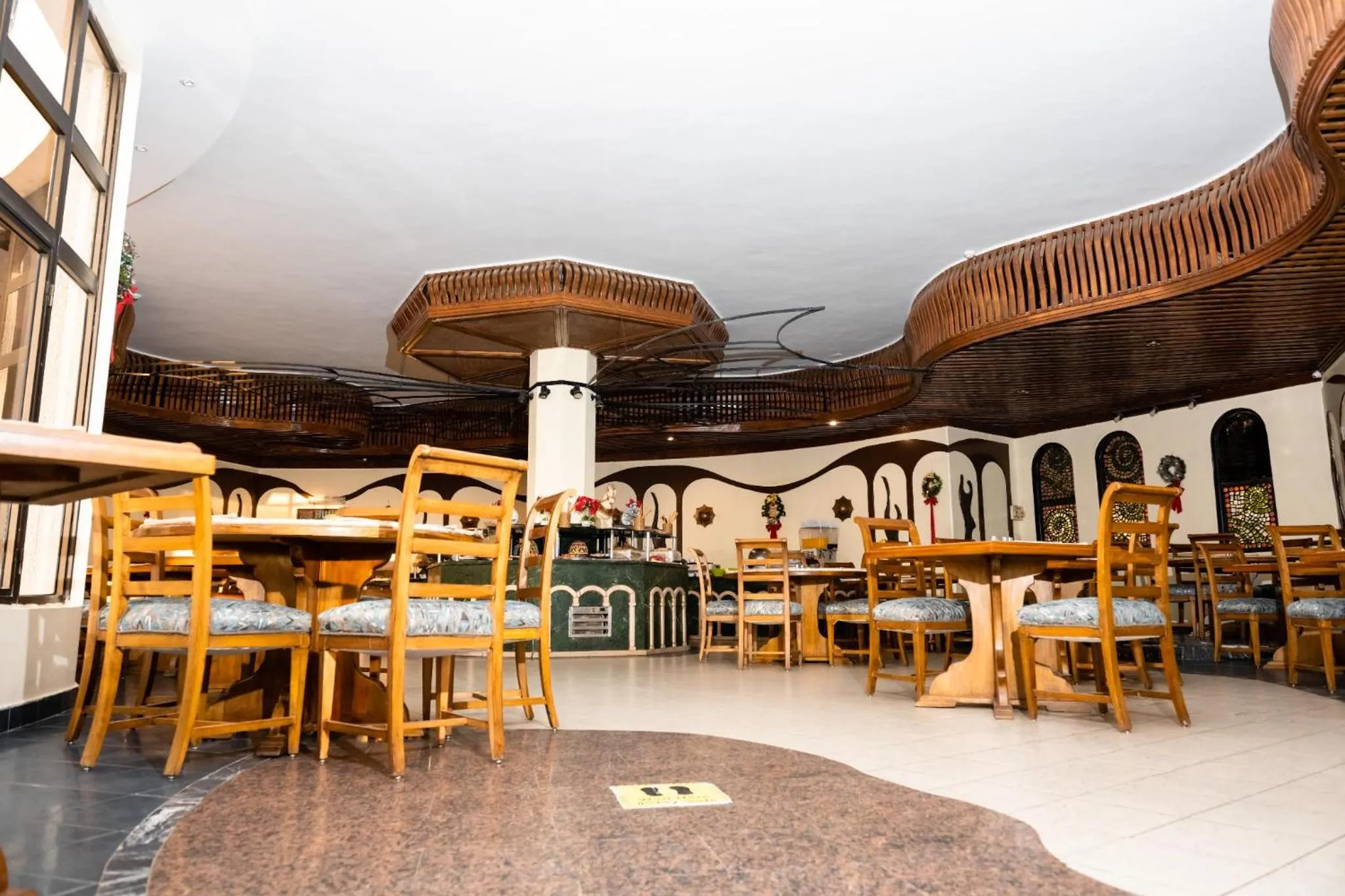 Restaurant/places to eat in Turquoise Beach Hotel