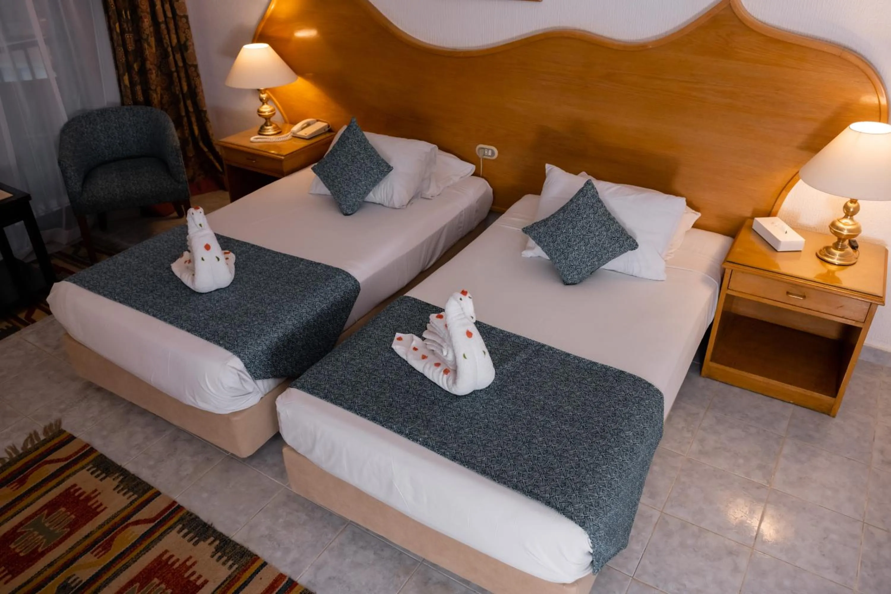 Swimming pool, Bed in Turquoise Beach Hotel