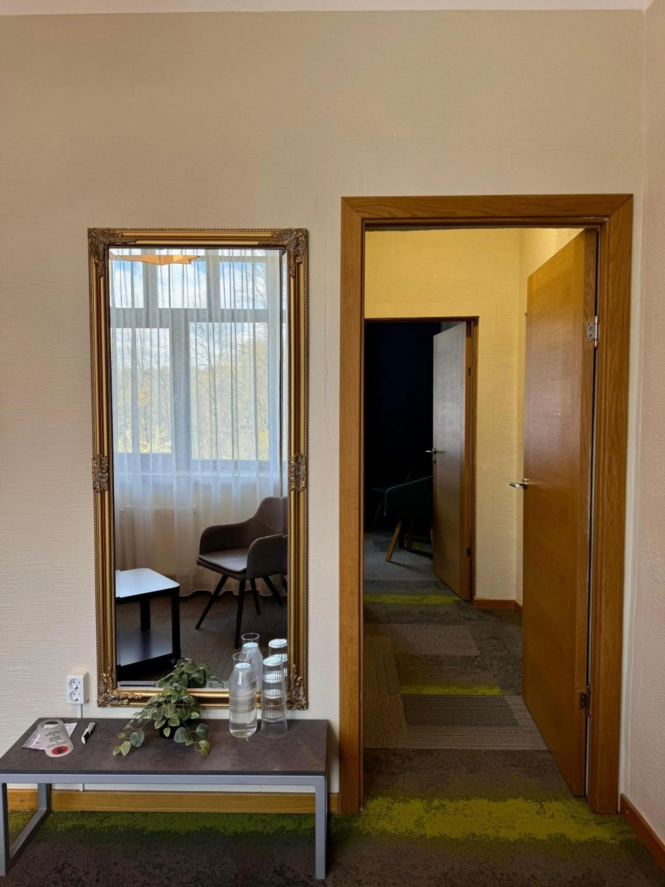 Photo of the whole room in Zeit Hotel