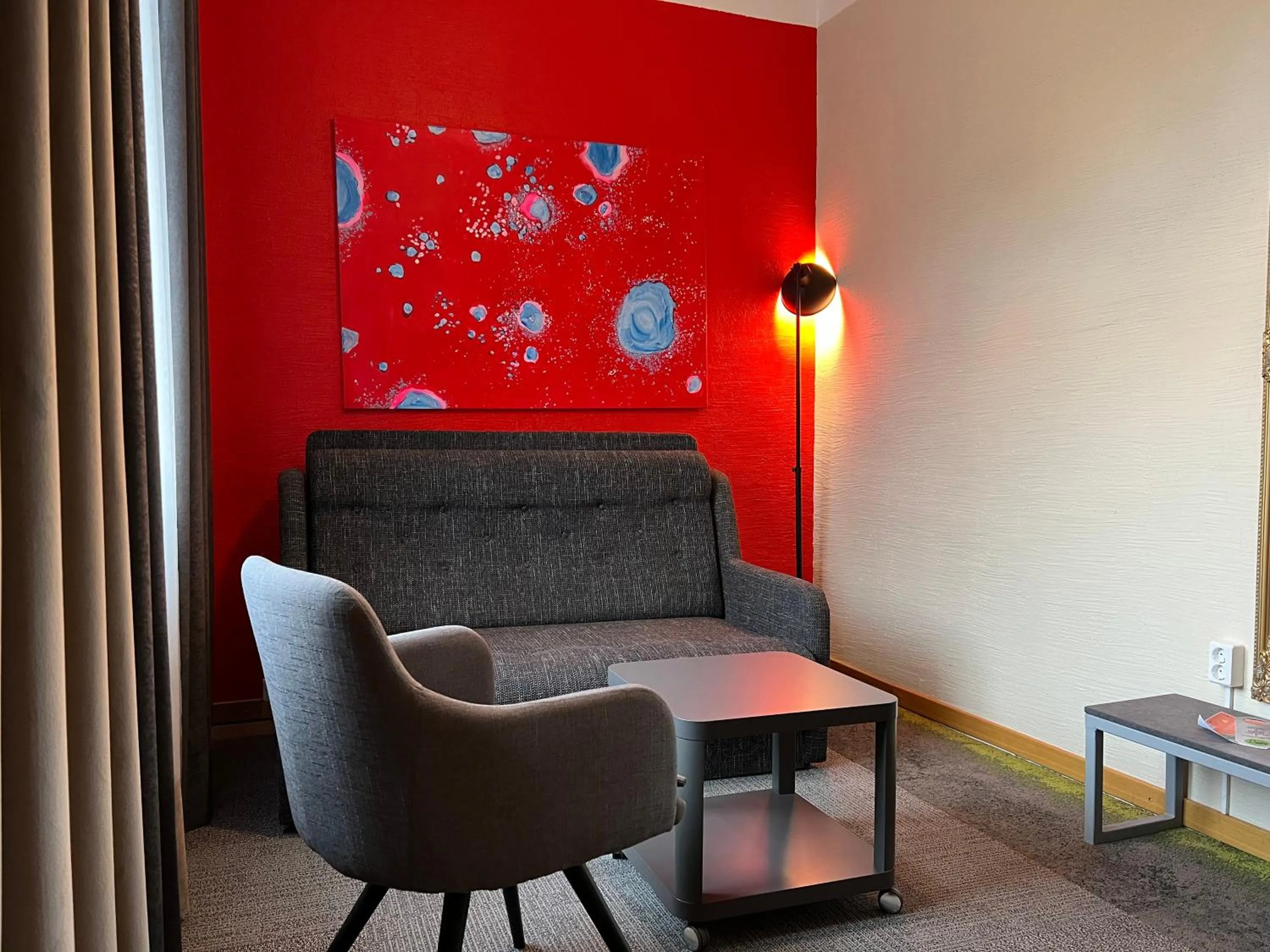 Seating area in Zeit Hotel