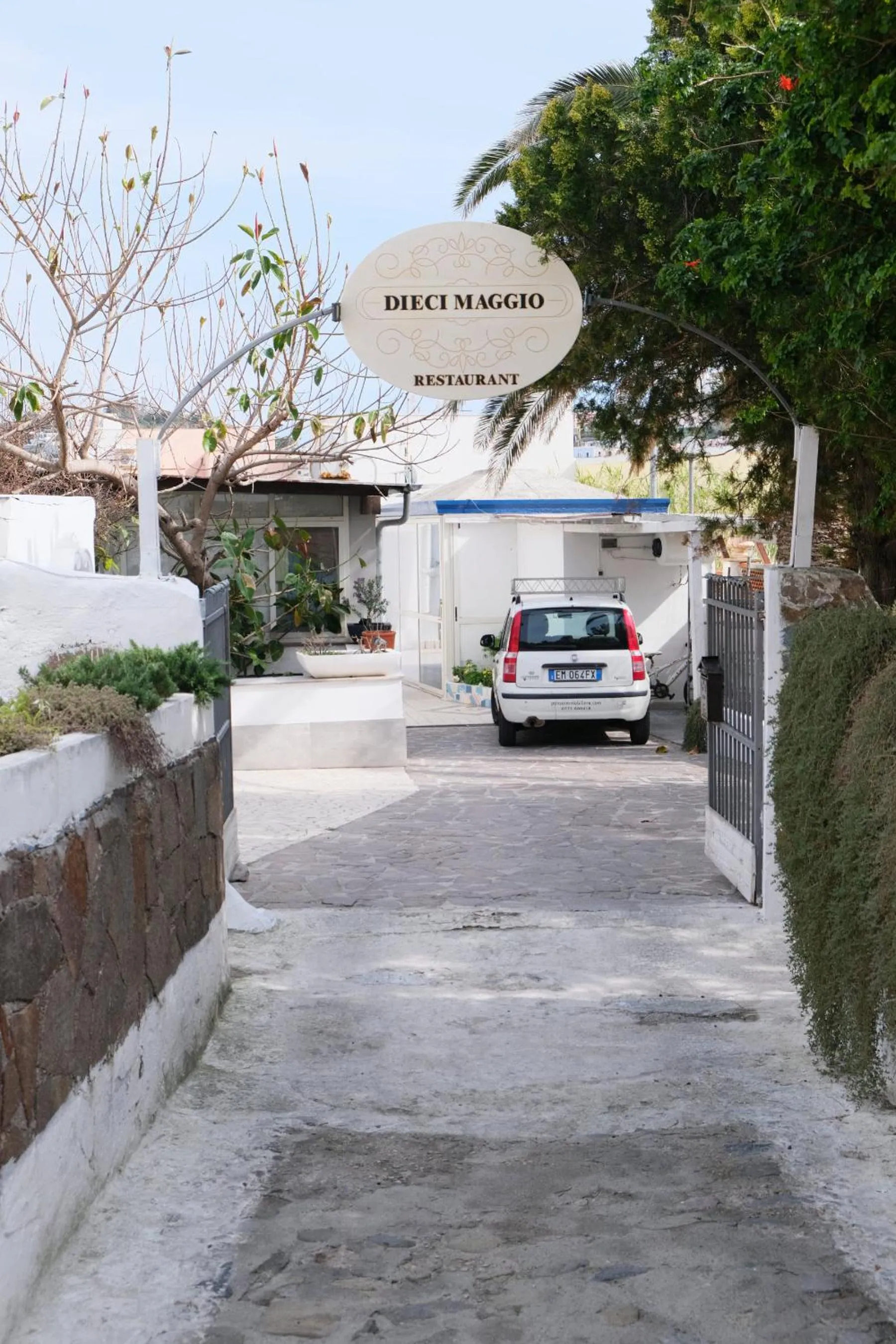 Day in Camere Dieci Maggio