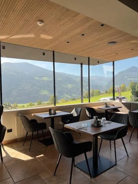 Restaurant/places to eat in Hotel Lahnerhof