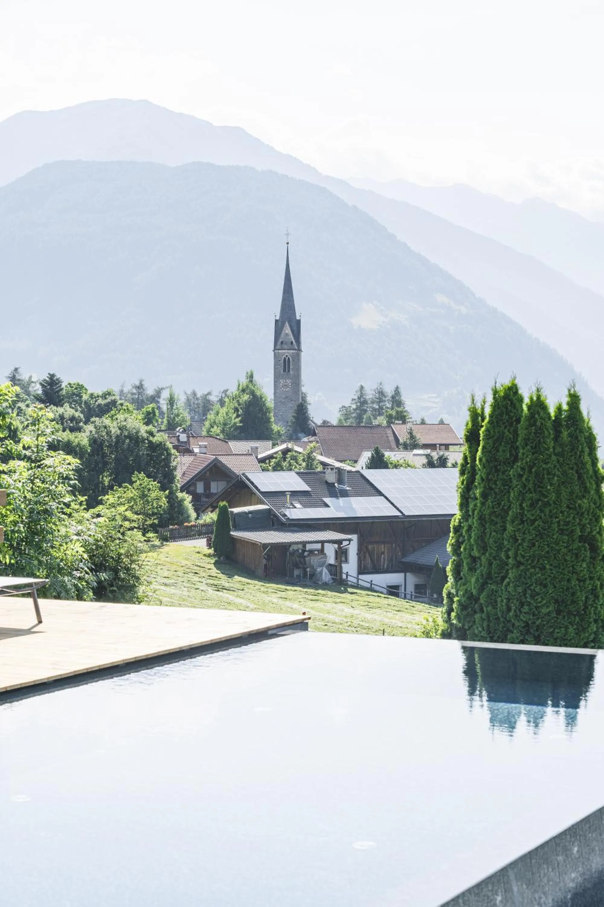 Swimming pool in Hotel Lahnerhof