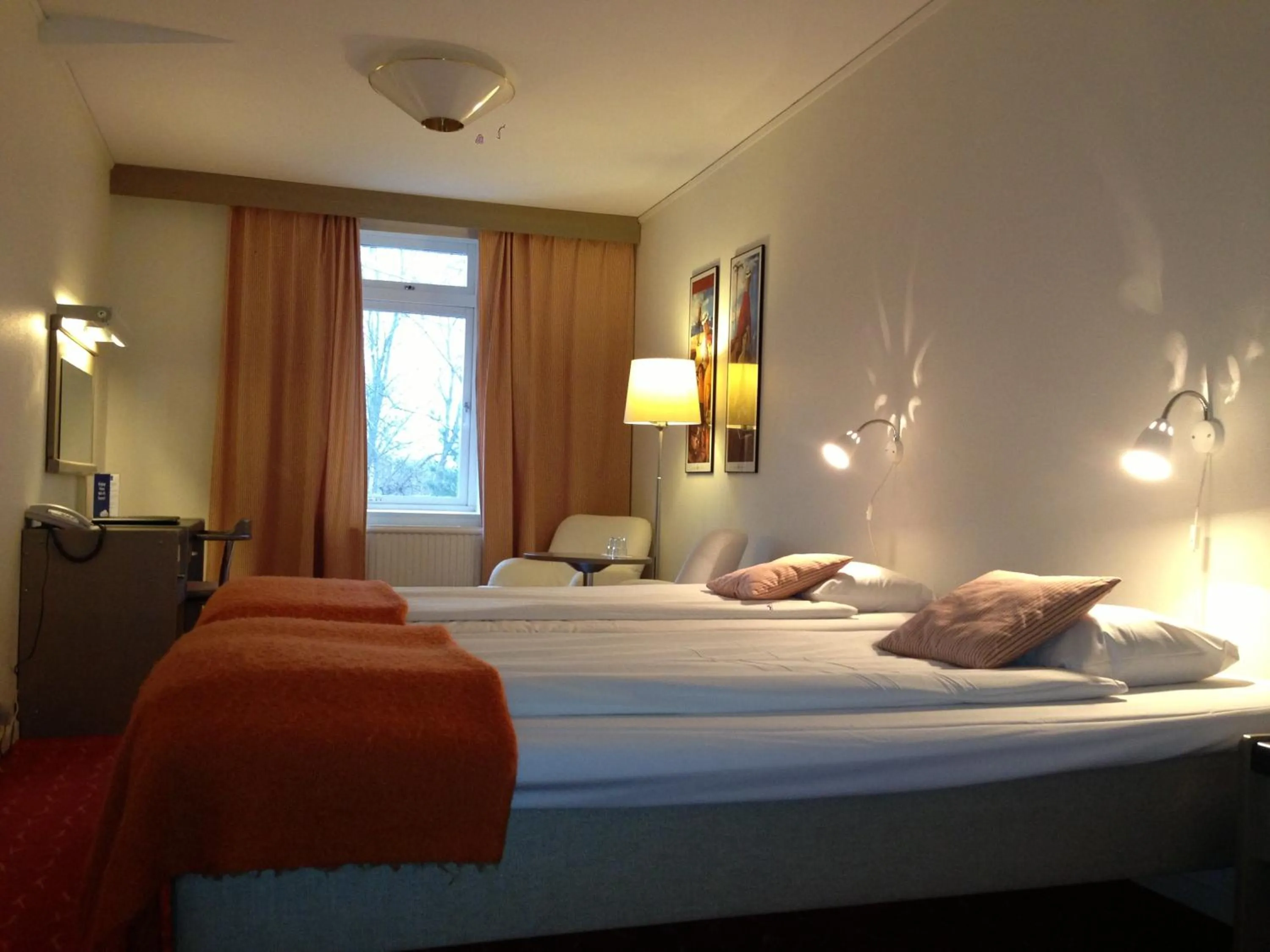 Photo of the whole room, Bed in Ariston Hotell