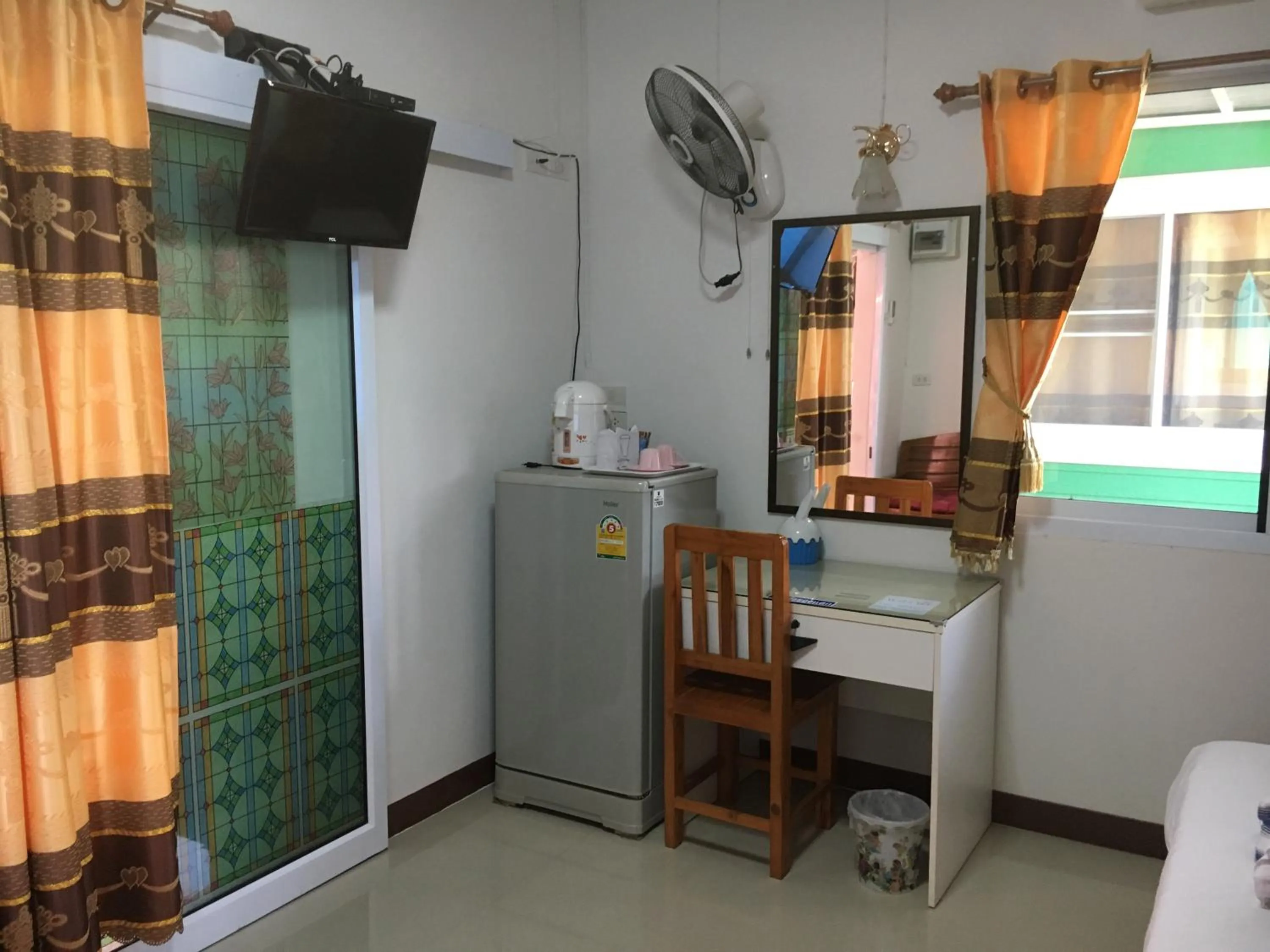 Coffee/tea facilities in บุญจินดา รีสอร์ท