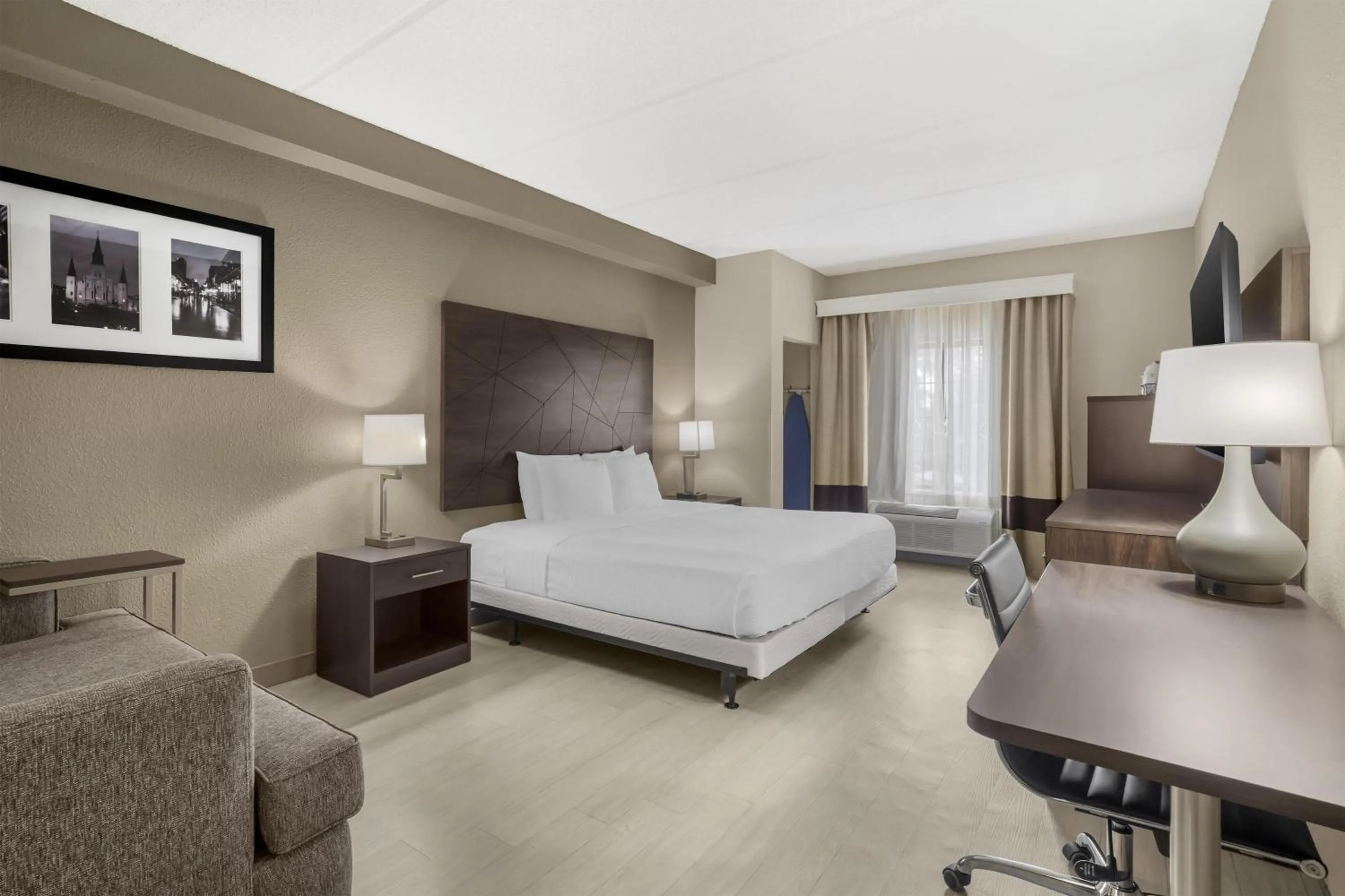 Bedroom, Bed in Best Western Kenner