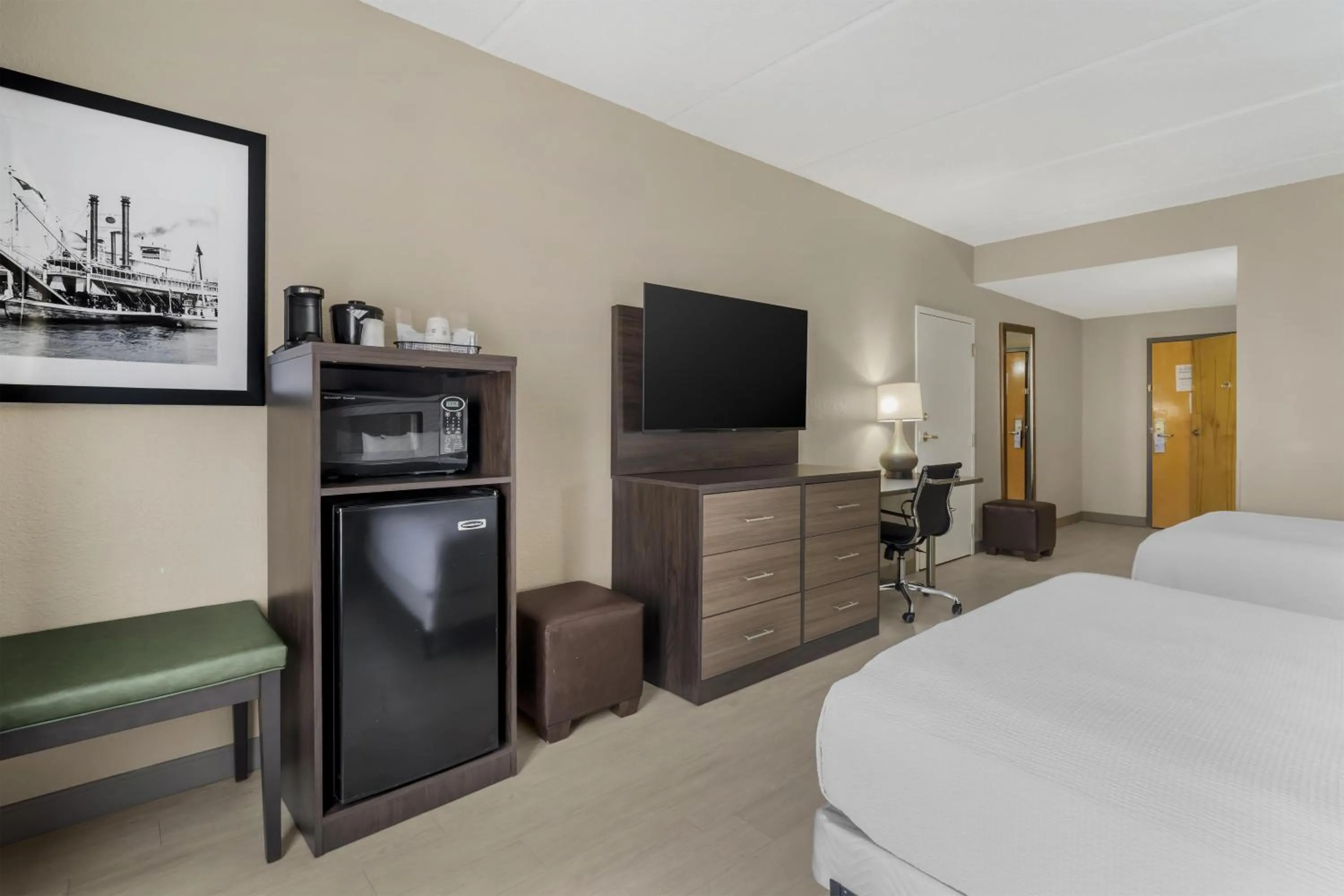 Bedroom, Bed in Best Western Kenner