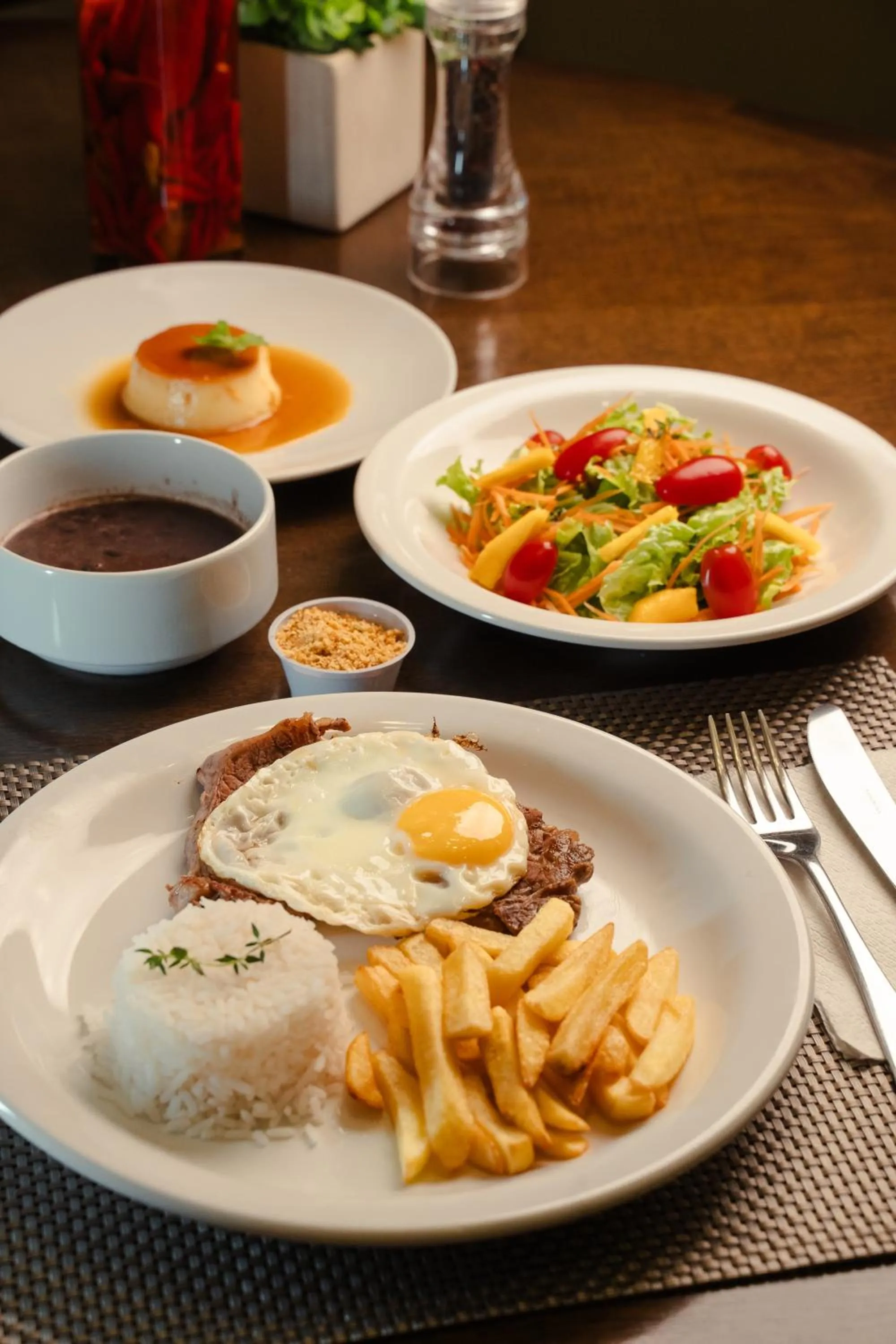 Restaurant/places to eat in Interclass Florianópolis