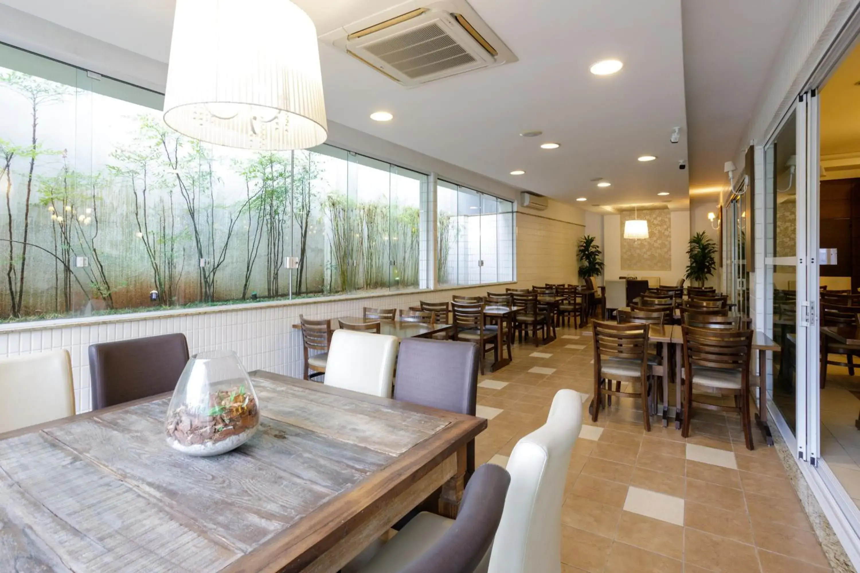 Restaurant/places to eat in Interclass Florianópolis Restaurant/places to eat in Interclass Florianópolis