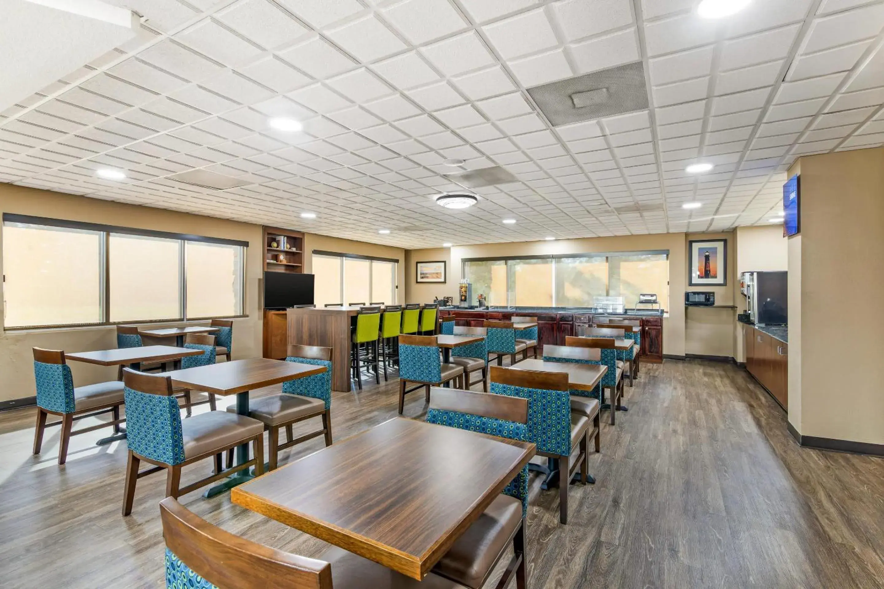 Breakfast in Comfort Suites Brunswick Breakfast in Comfort Suites Brunswick