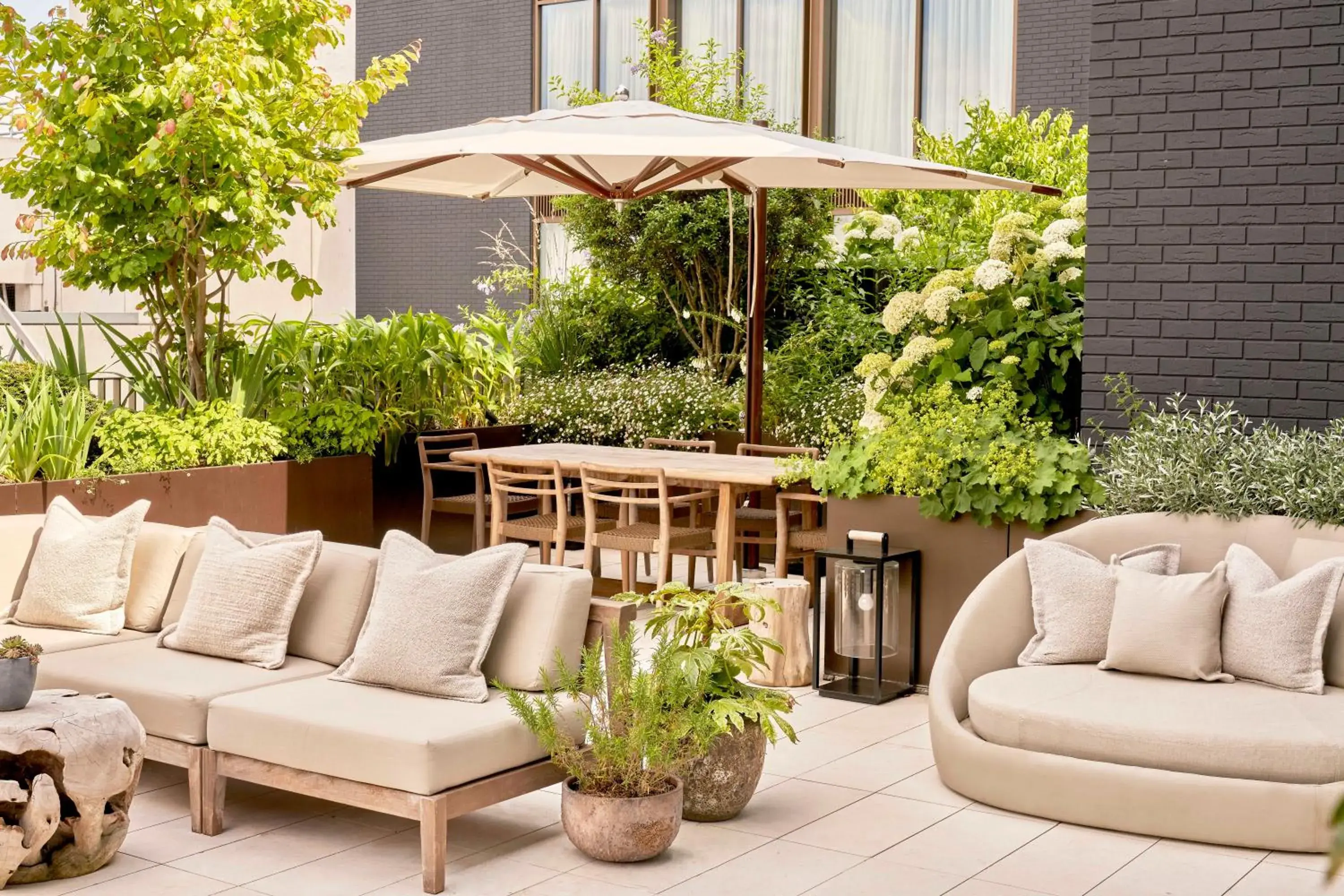 Suite with Garden View in 1 Hotel Mayfair Suite with Garden View in 1 Hotel Mayfair