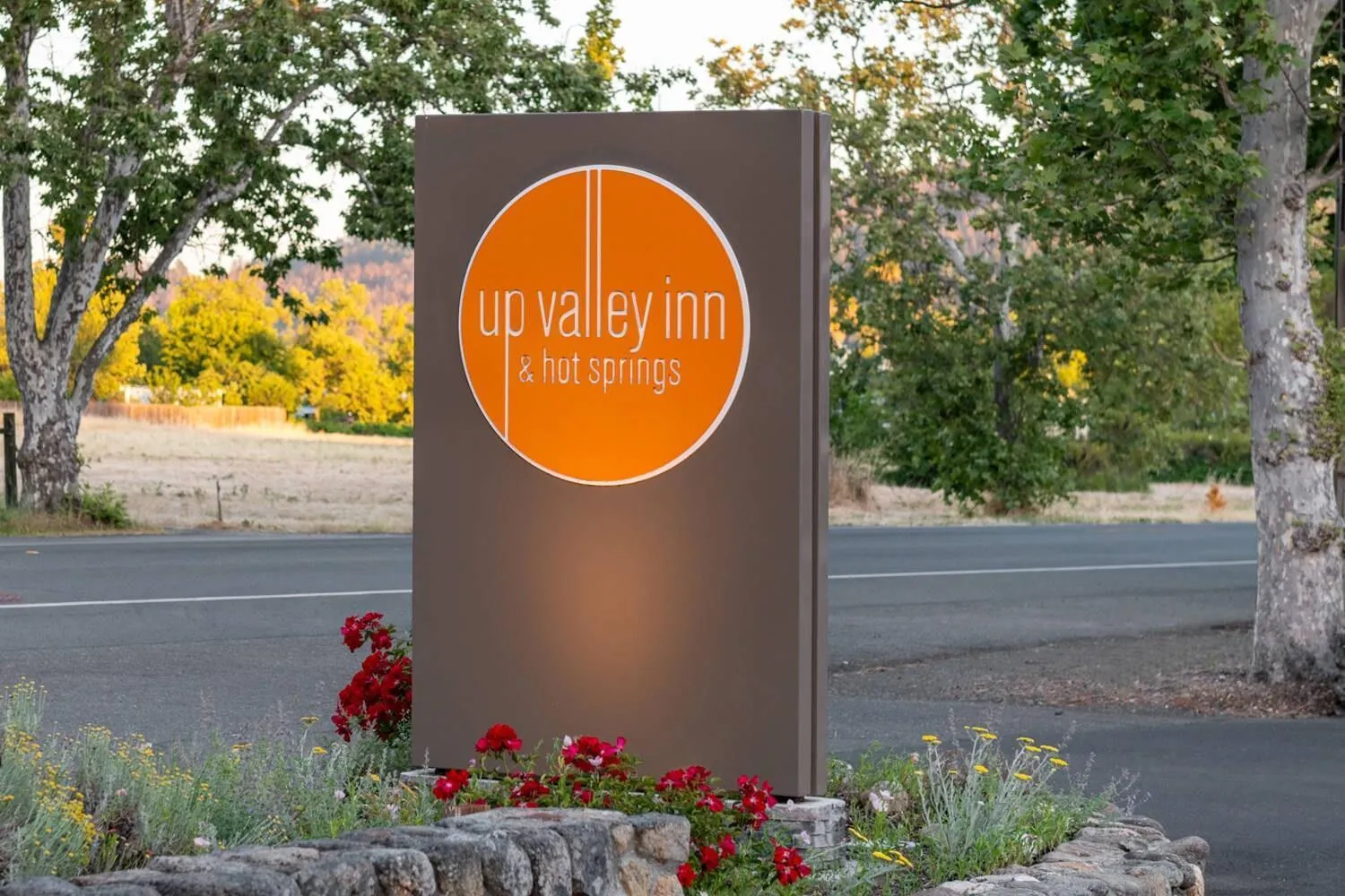 Property building in UpValley Inn & Hot Springs, an Ascend Collection Hotel