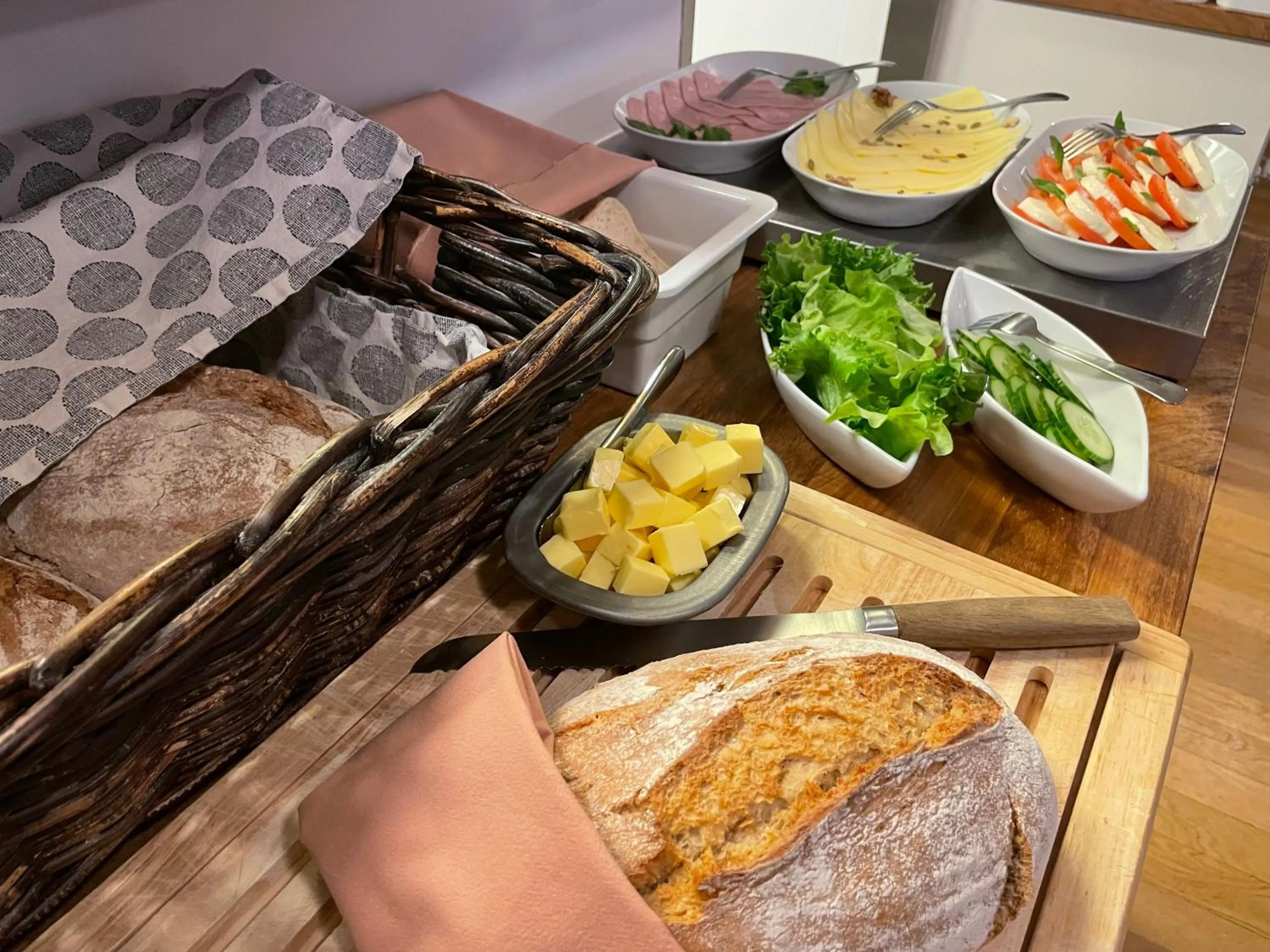 Buffet breakfast in Aurora Lodge Hotel