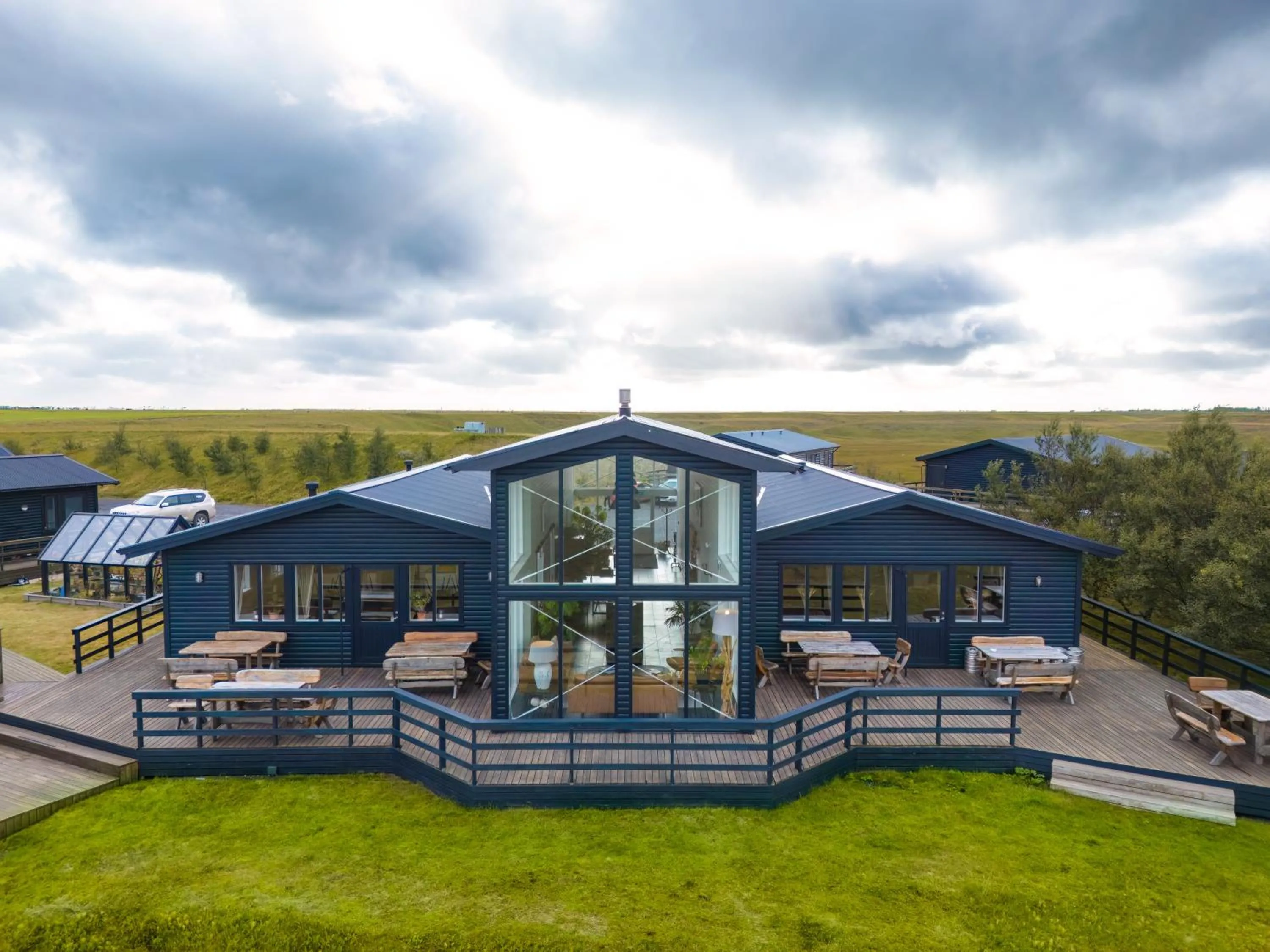 Property building in Aurora Lodge Hotel