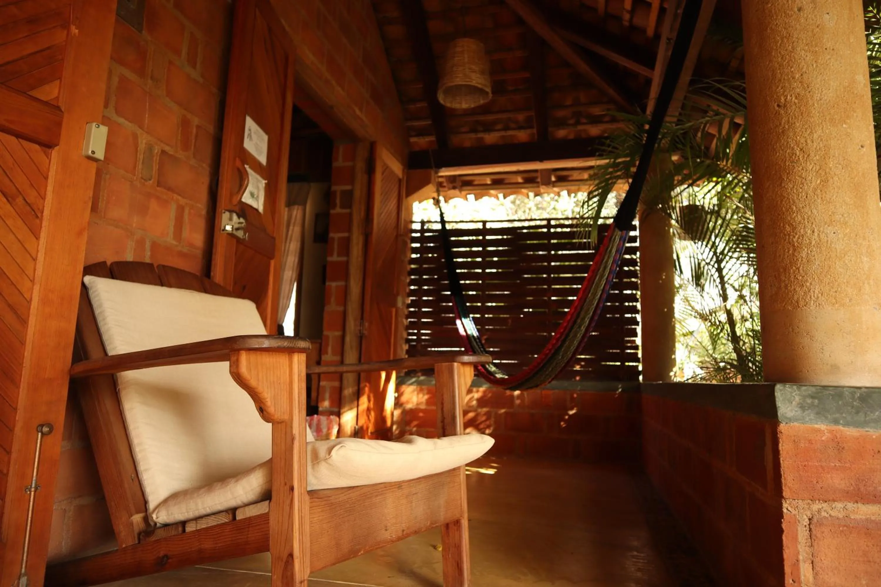 Single Room with Shared Bathroom in LA LOMA LINDA, Bungalows, Yoga and Feldenkrais, STARLINK INTERNET