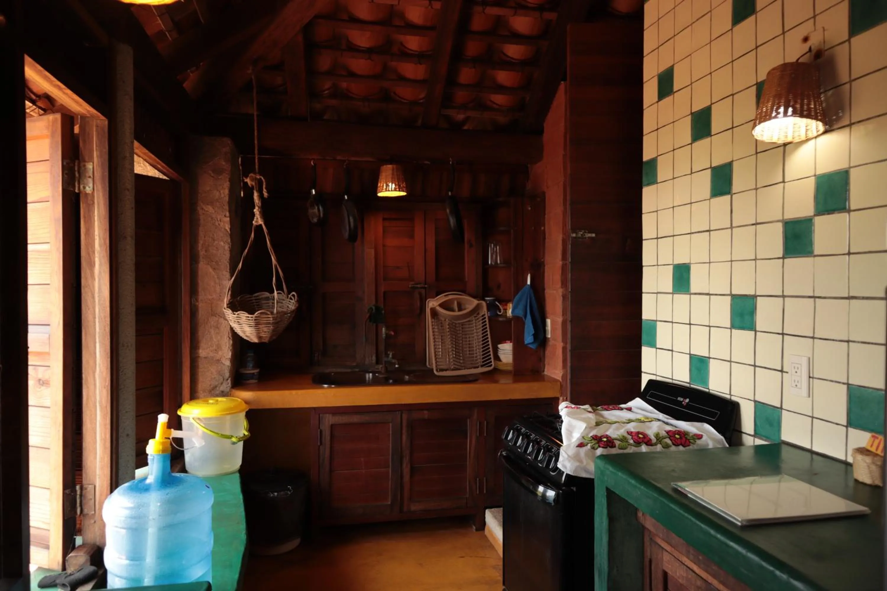 Bungalow with sea view and kitchen in LA LOMA LINDA, Bungalows, Yoga and Feldenkrais, STARLINK INTERNET