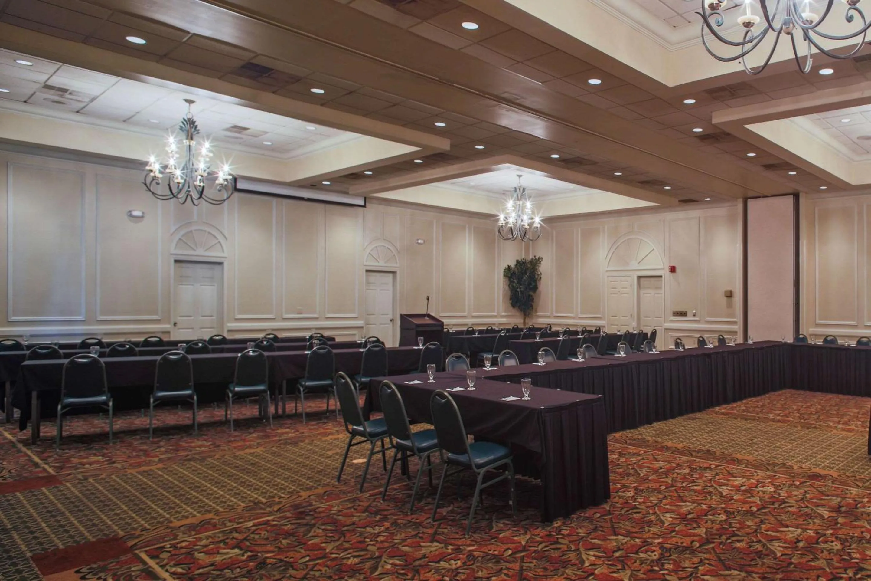 Meeting/conference room in Plantation Resort on Crystal River, Ascend Hotel Collection