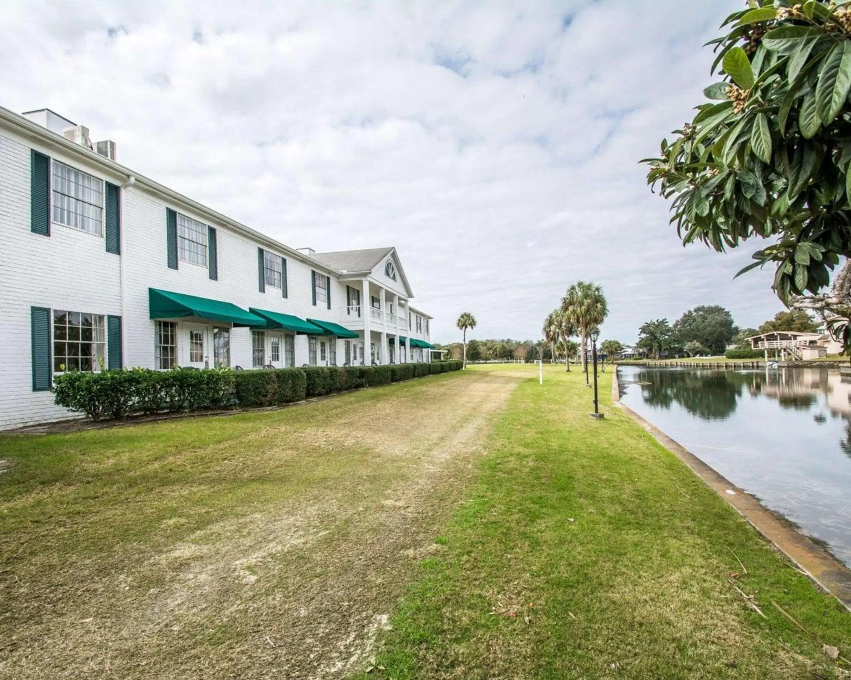 Property building in Plantation Resort on Crystal River, Ascend Hotel Collection Property building in Plantation Resort on Crystal River, Ascend Hotel Collection