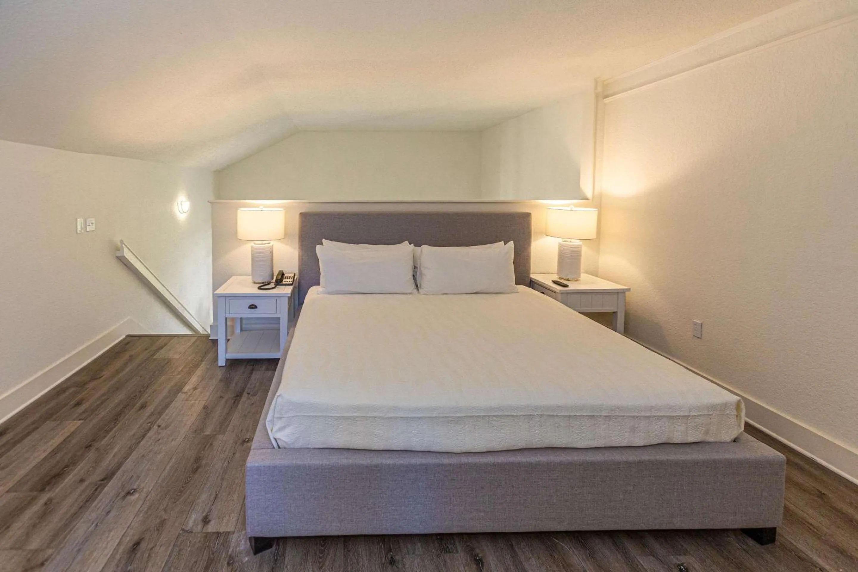 Bedroom in Plantation Resort on Crystal River, Ascend Hotel Collection