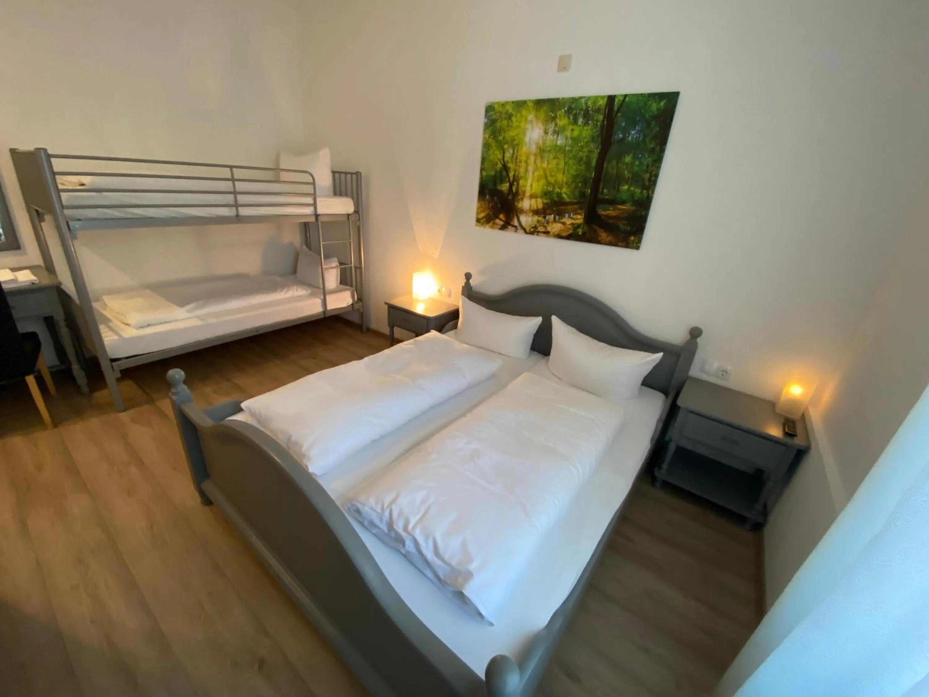 Bedroom, Bed in Hotel & Restaurant Tanne