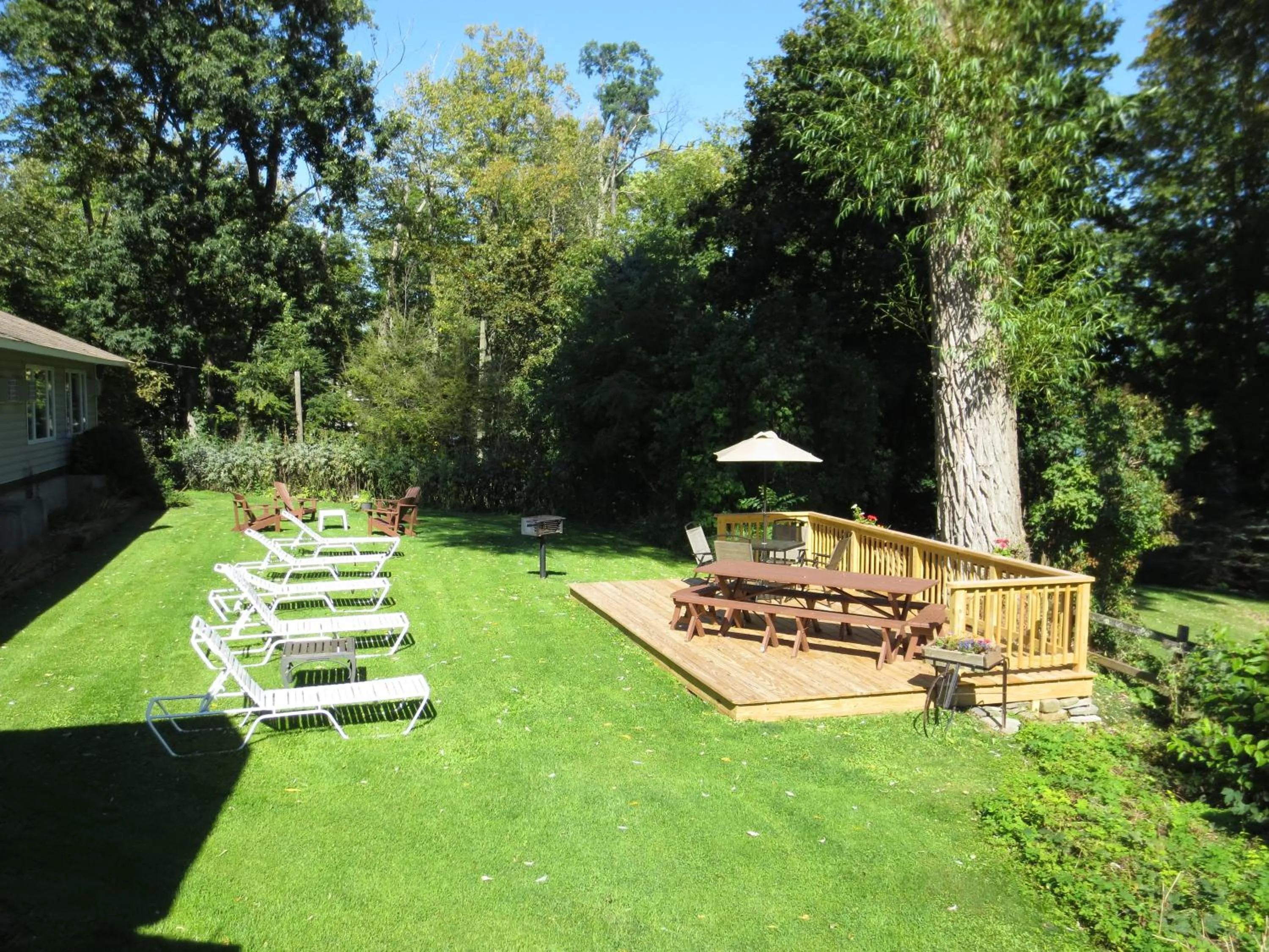 Facade/entrance in Hickory Grove Motor Inn - Cooperstown