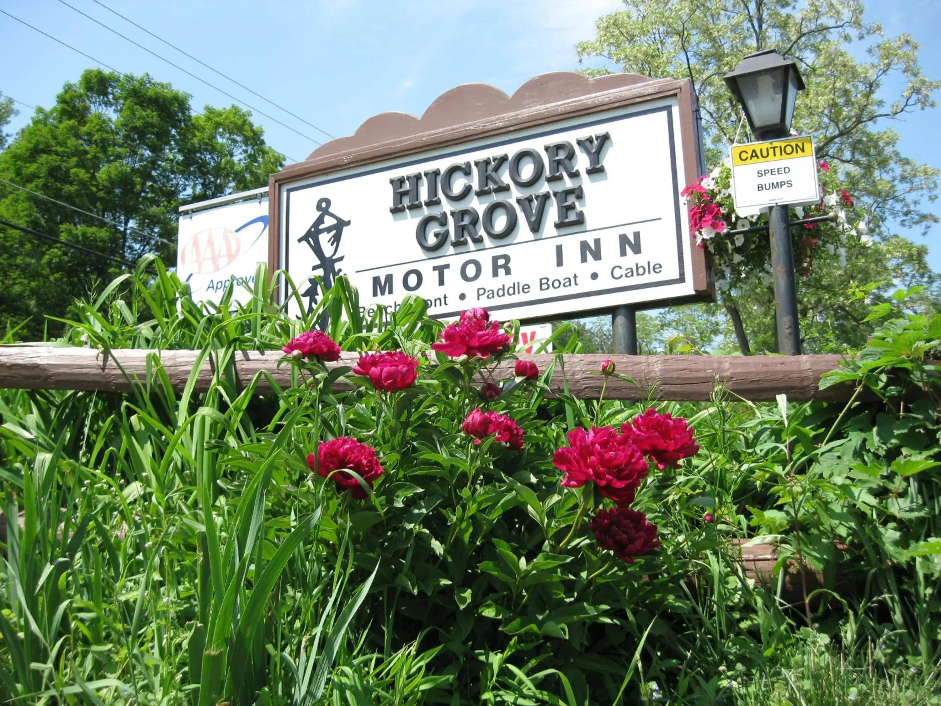 Hickory Grove Motor Inn - Cooperstown Hickory Grove Motor Inn - Cooperstown