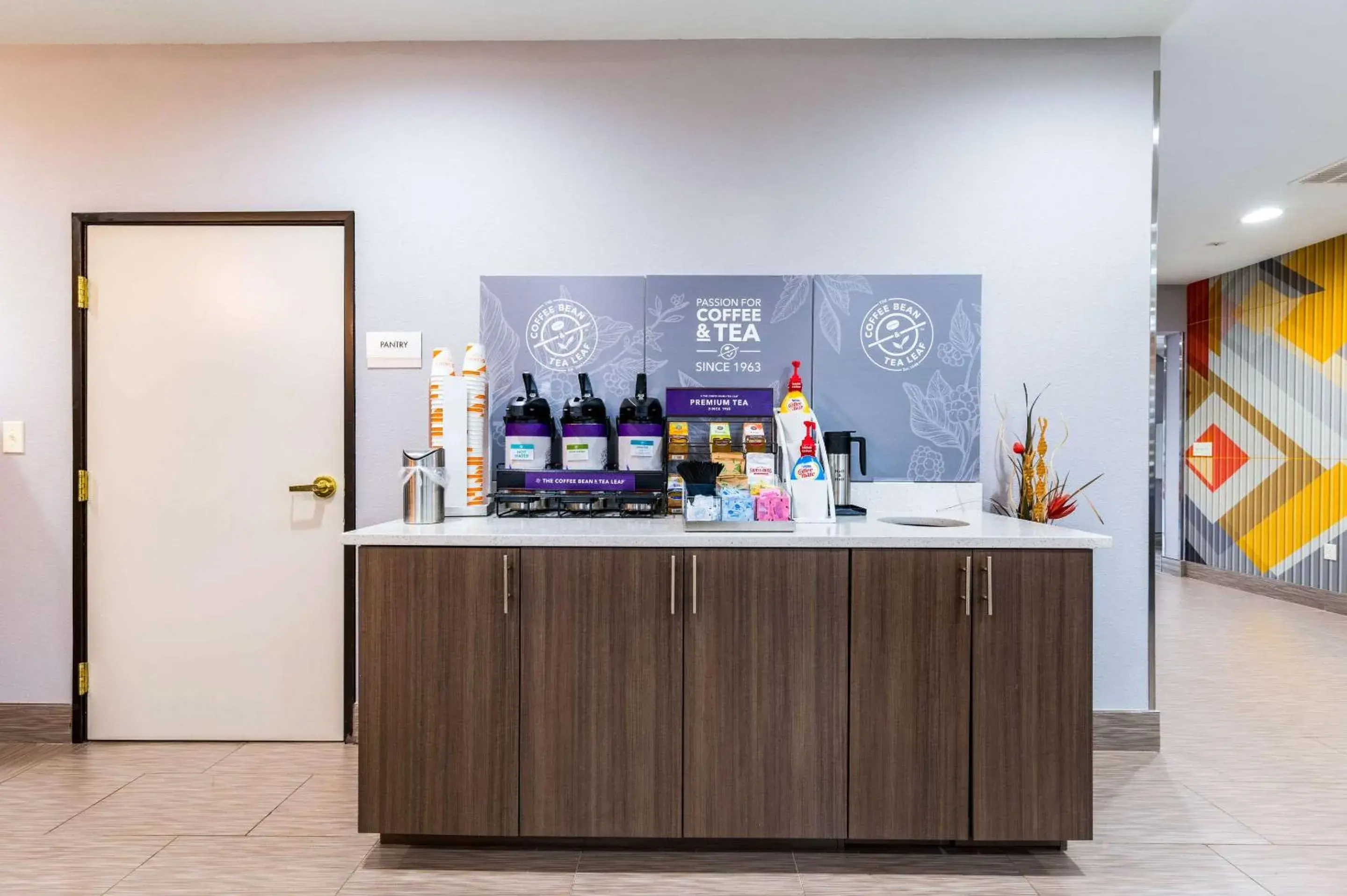 Restaurant/places to eat in Clarion Pointe Madison-Huntsville Restaurant/places to eat in Clarion Pointe Madison-Huntsville