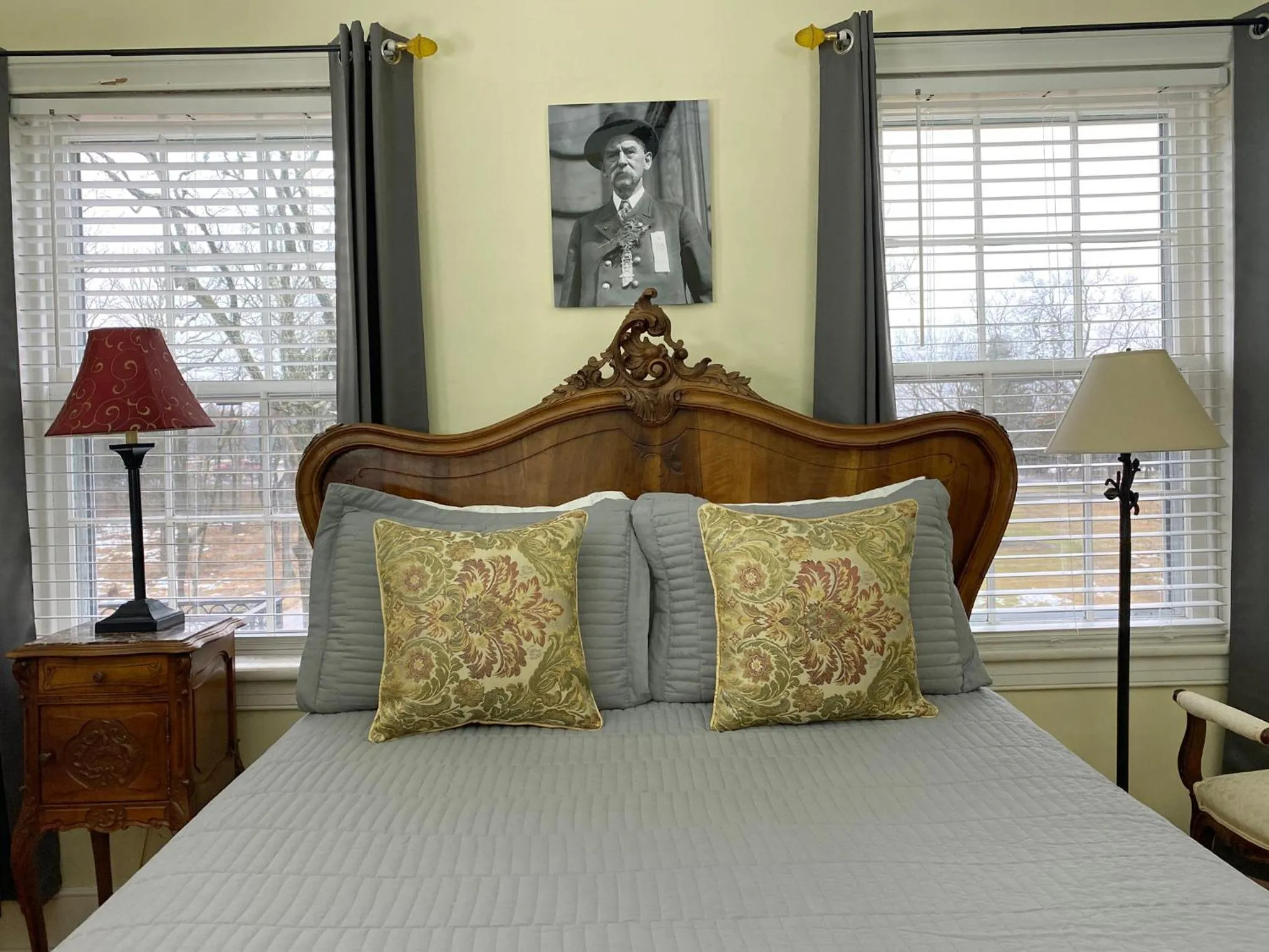 Bed in Lightner Farmhouse B&B