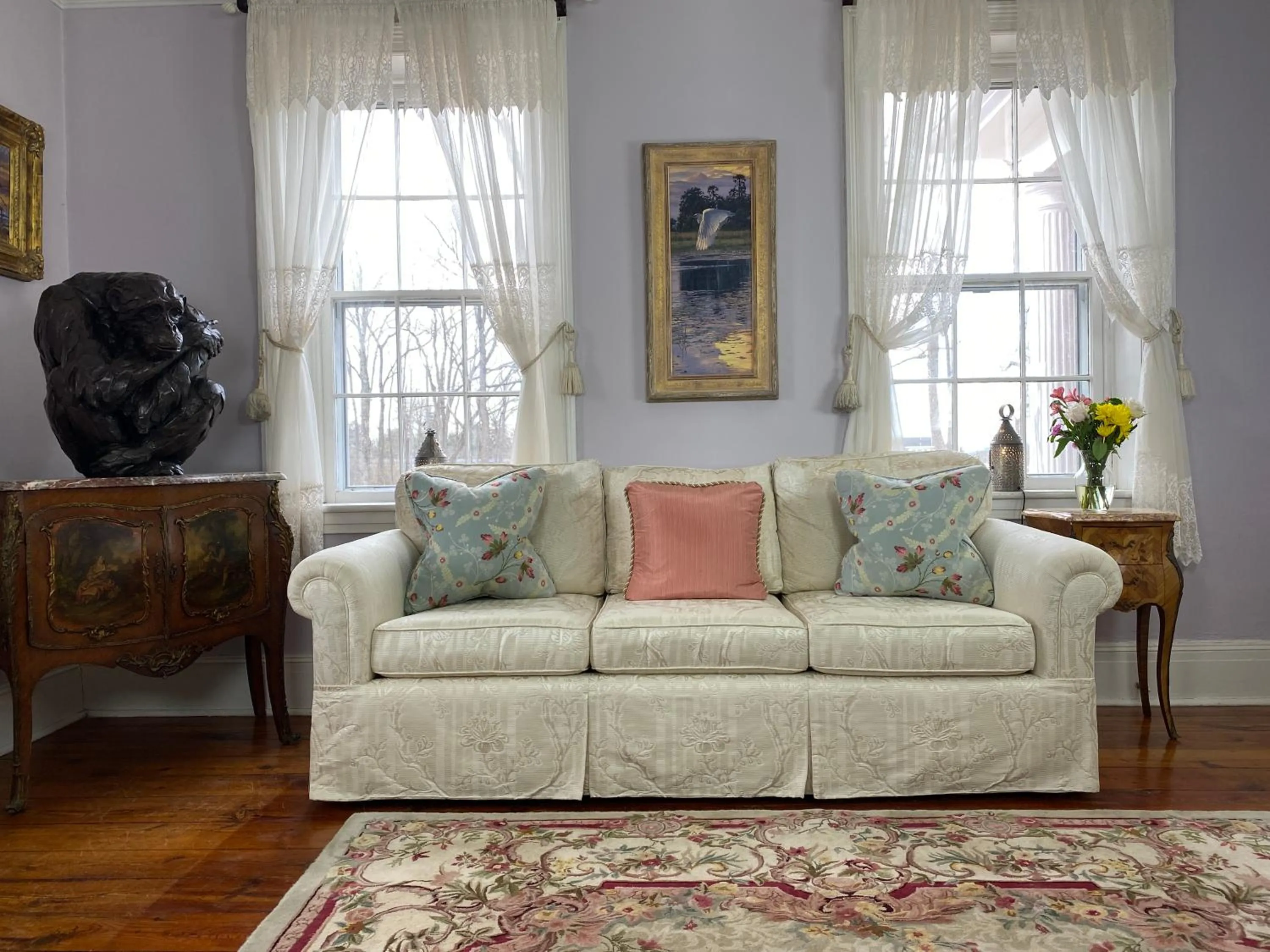 Seating area in Lightner Farmhouse B&B