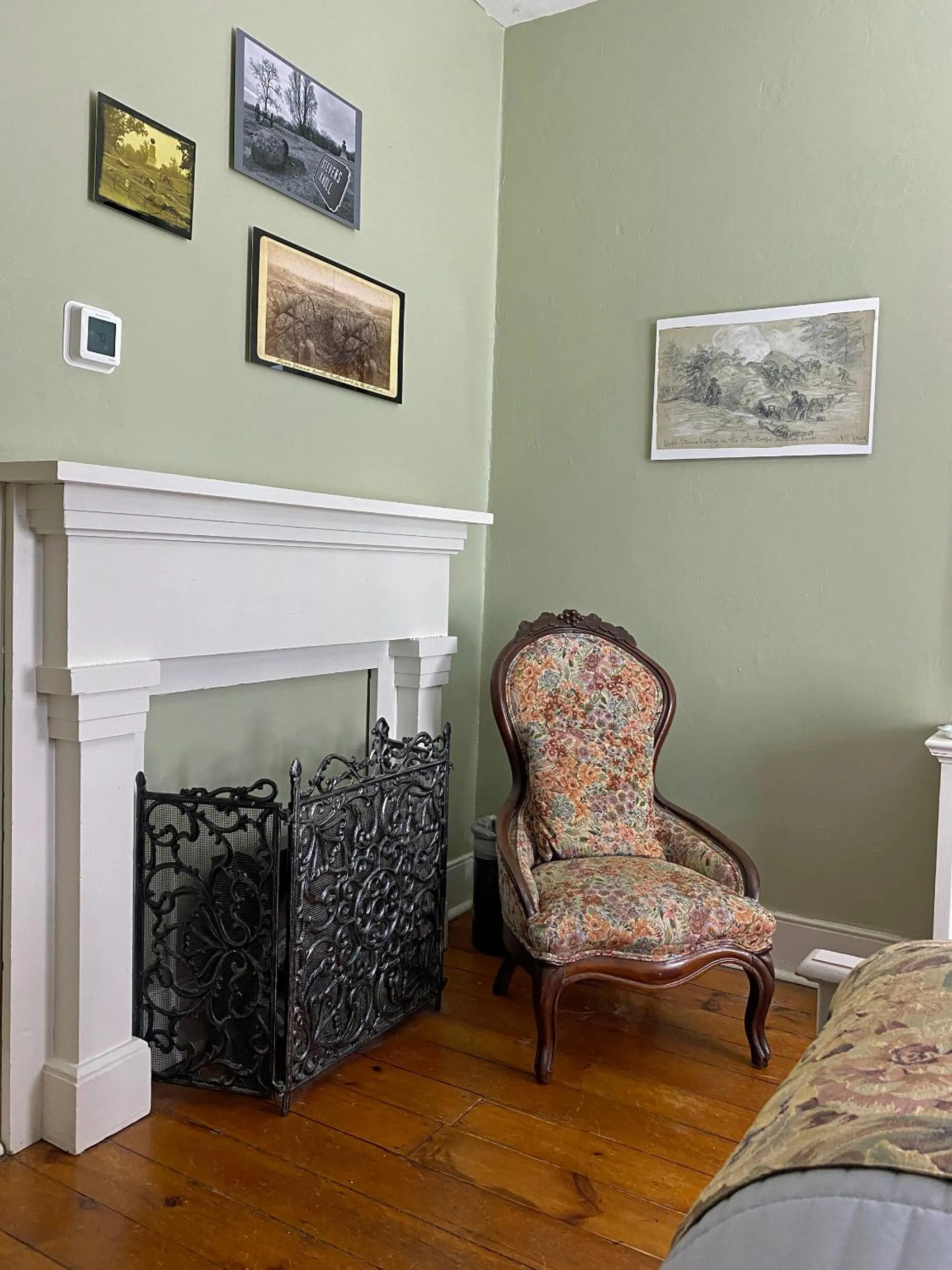 Decorative detail in Lightner Farmhouse B&B