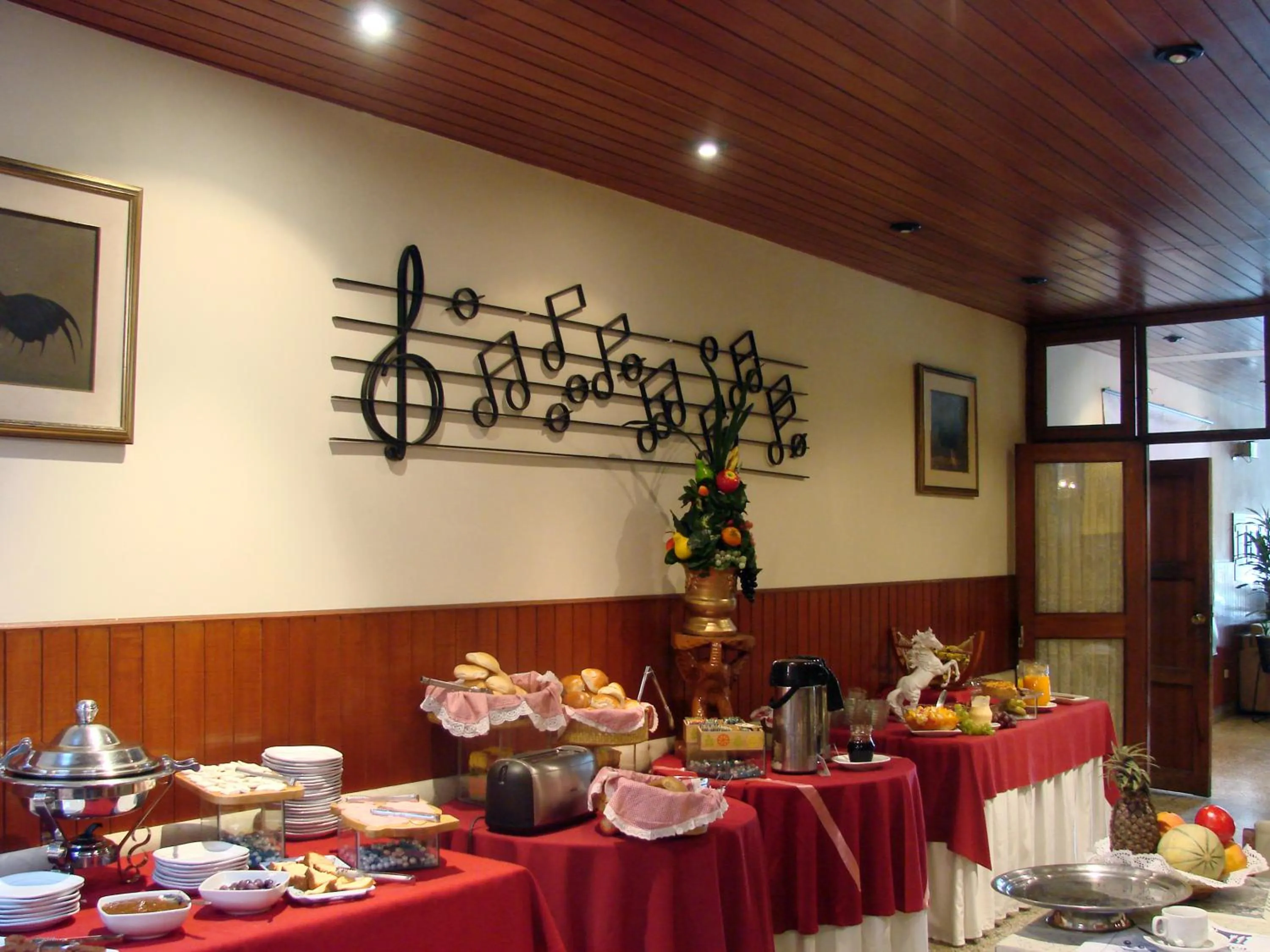 Food in Hotel Melodia