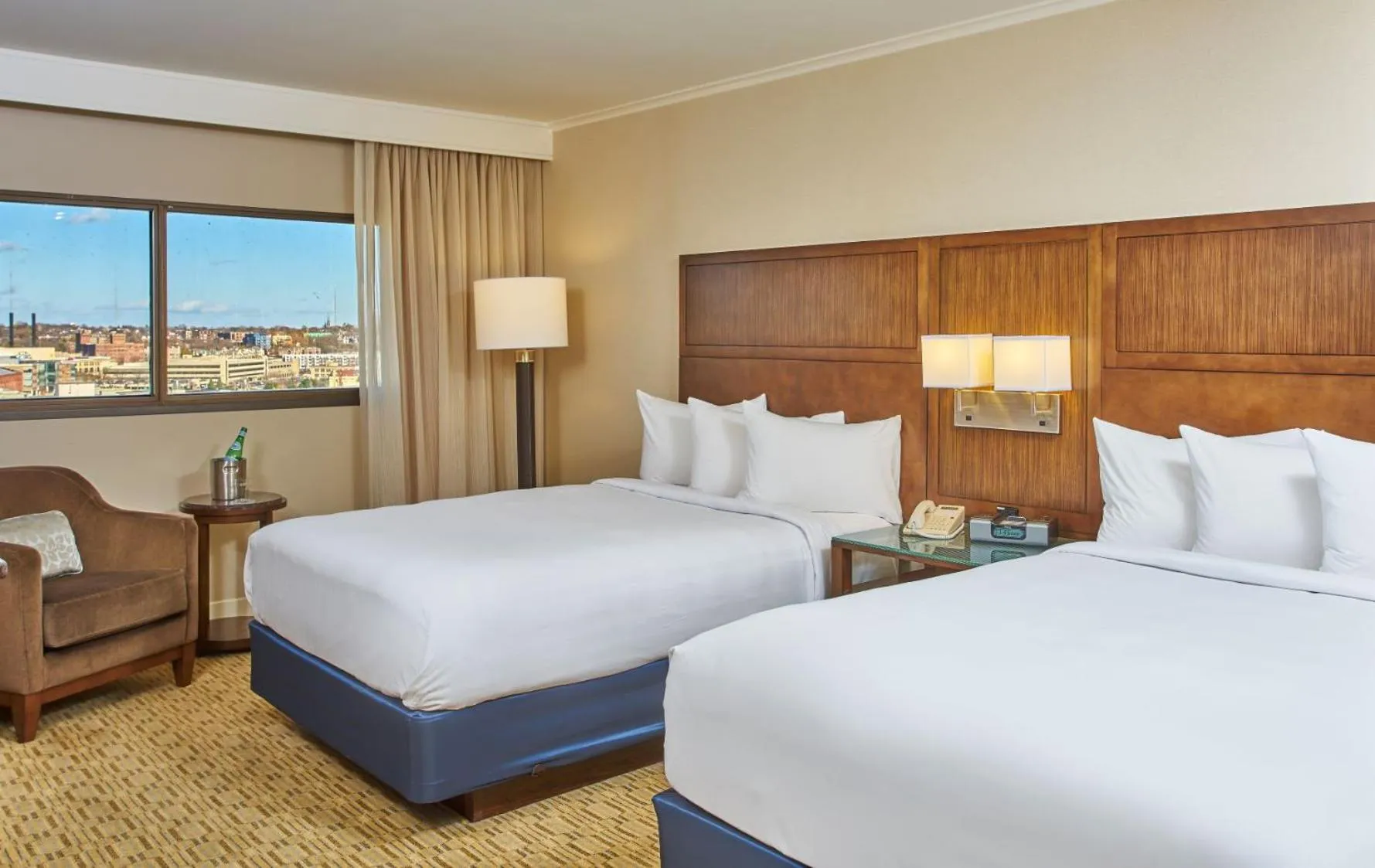 Bed in Hyatt Regency Milwaukee