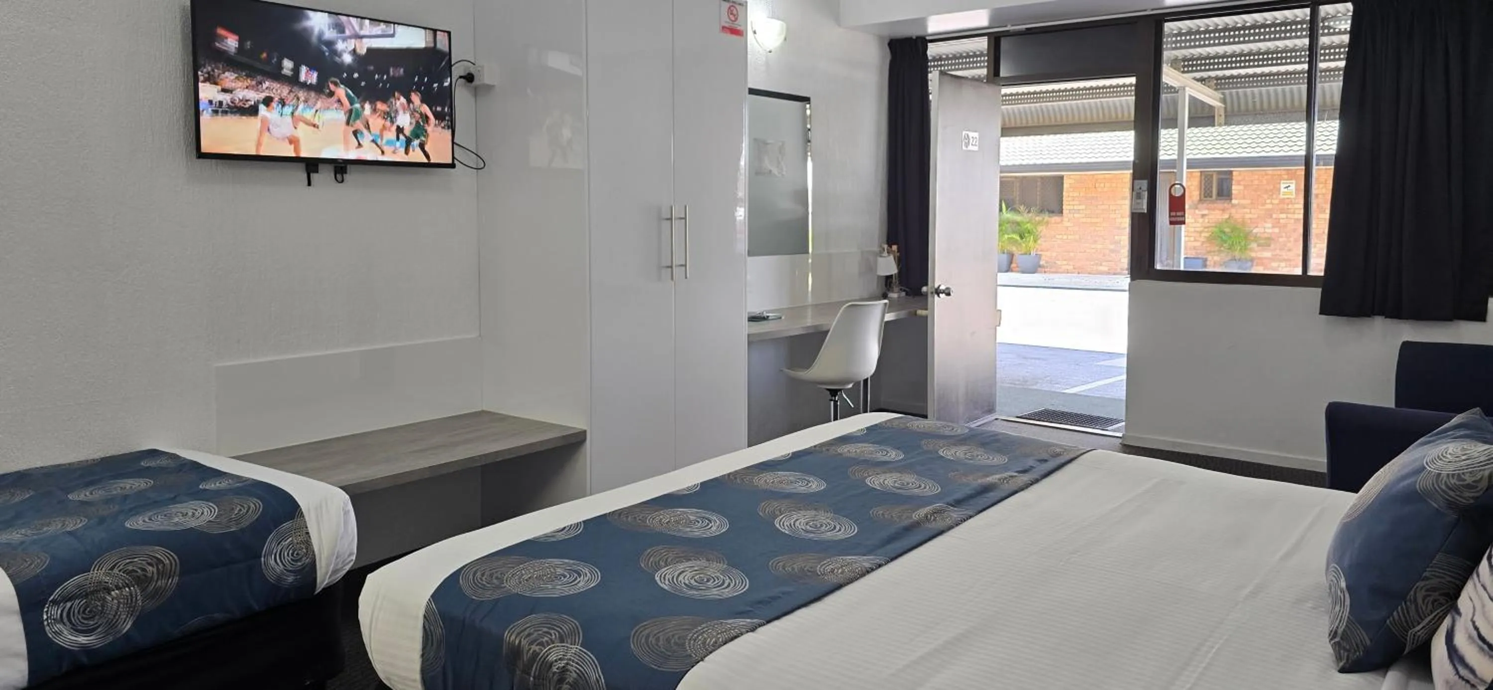 Photo of the whole room, Bed in Archer Park Motel