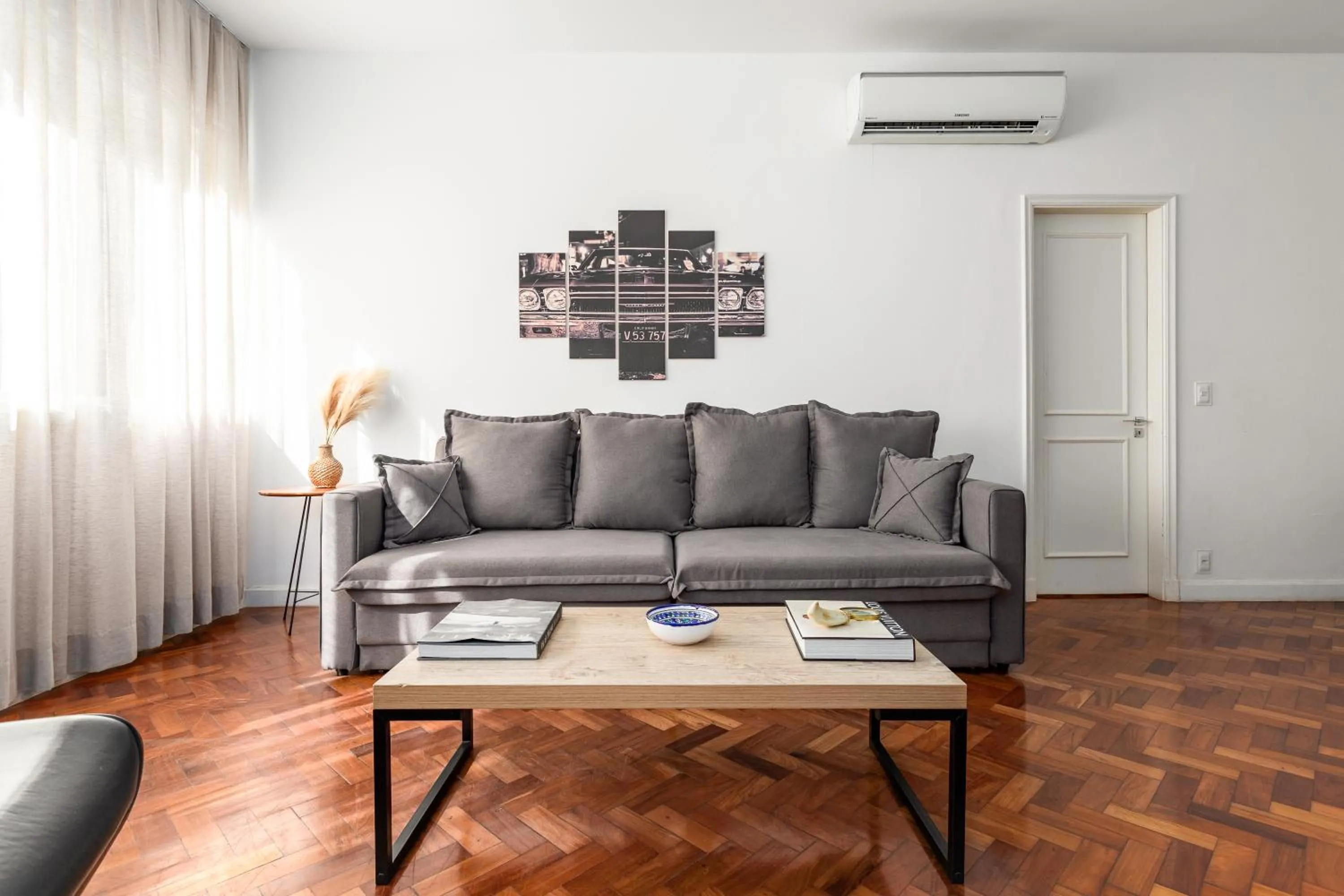 Living room in Unhotel - Charmoso Apartamento Temporada com 3 quartos em Copacabana