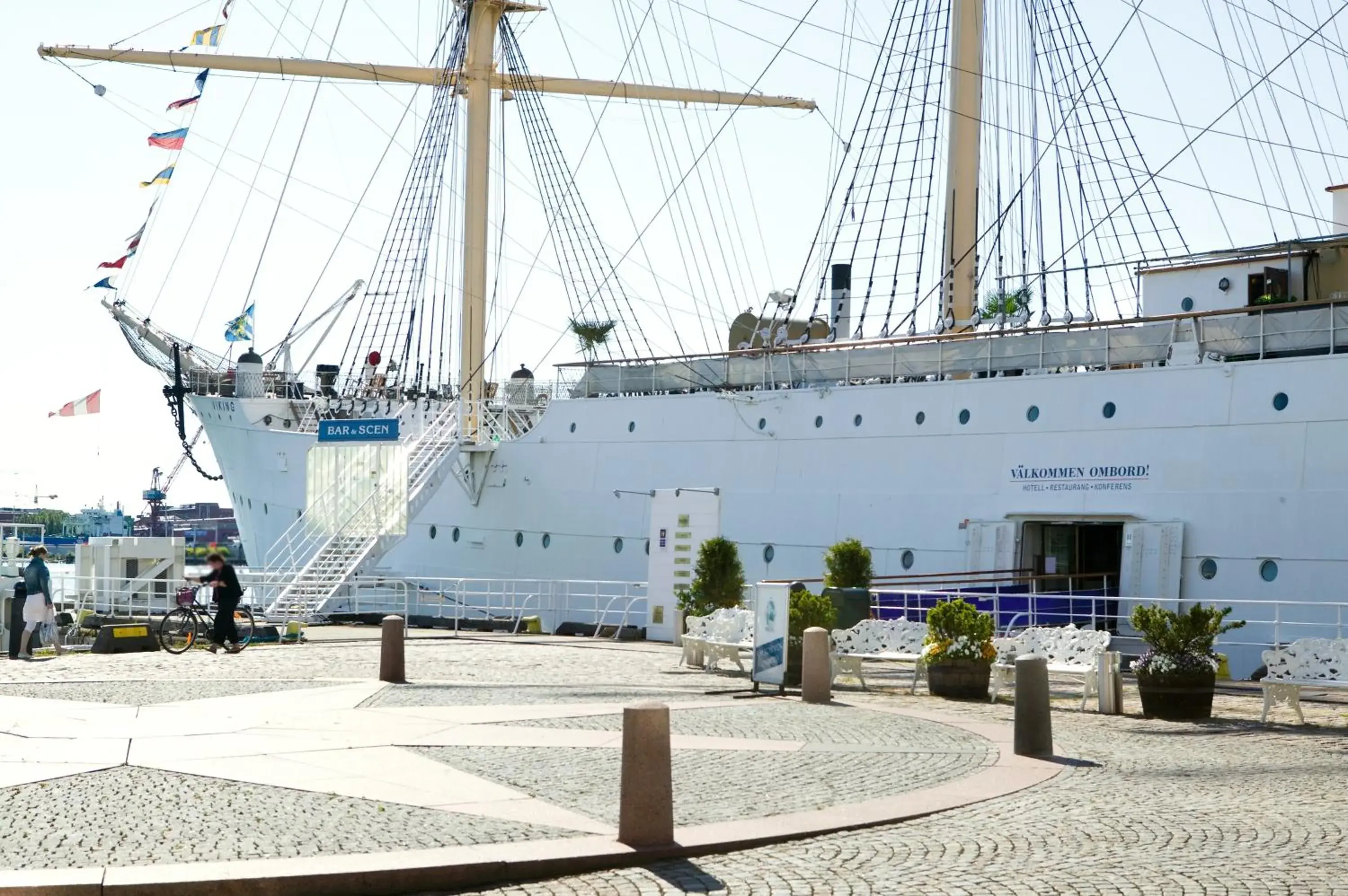 Facade/entrance in Hotel Barken Viking Facade/entrance in Hotel Barken Viking
