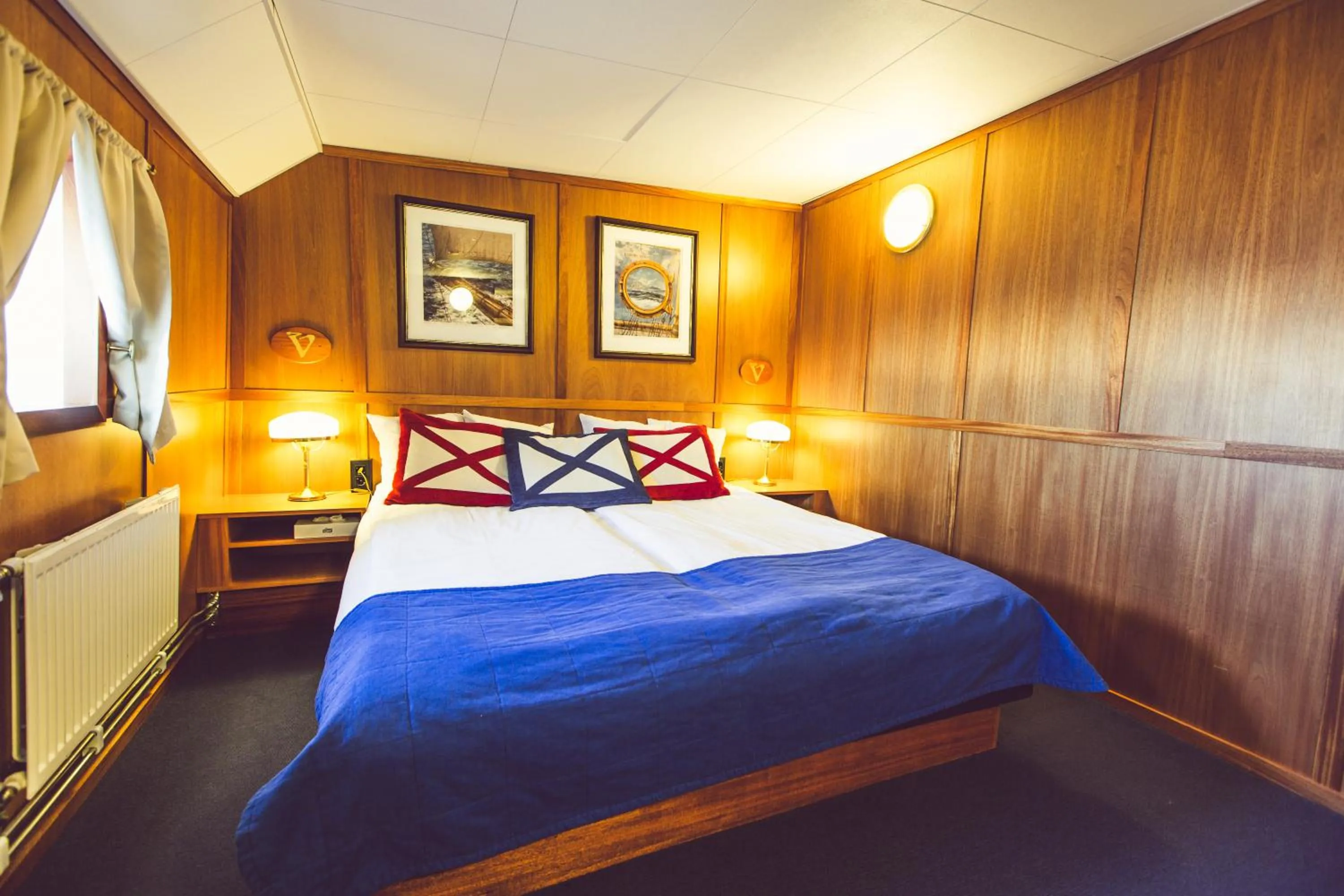 Bed in Hotel Barken Viking