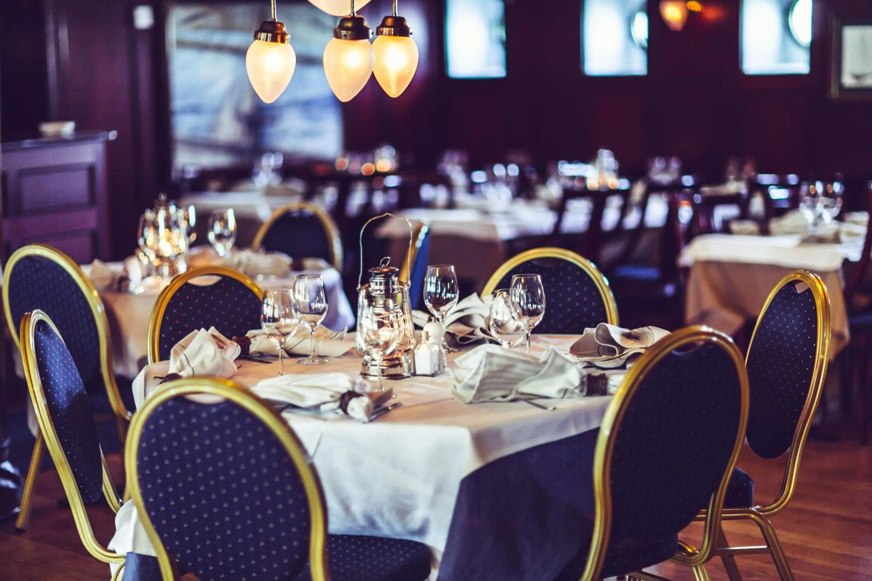 Restaurant/places to eat in Hotel Barken Viking