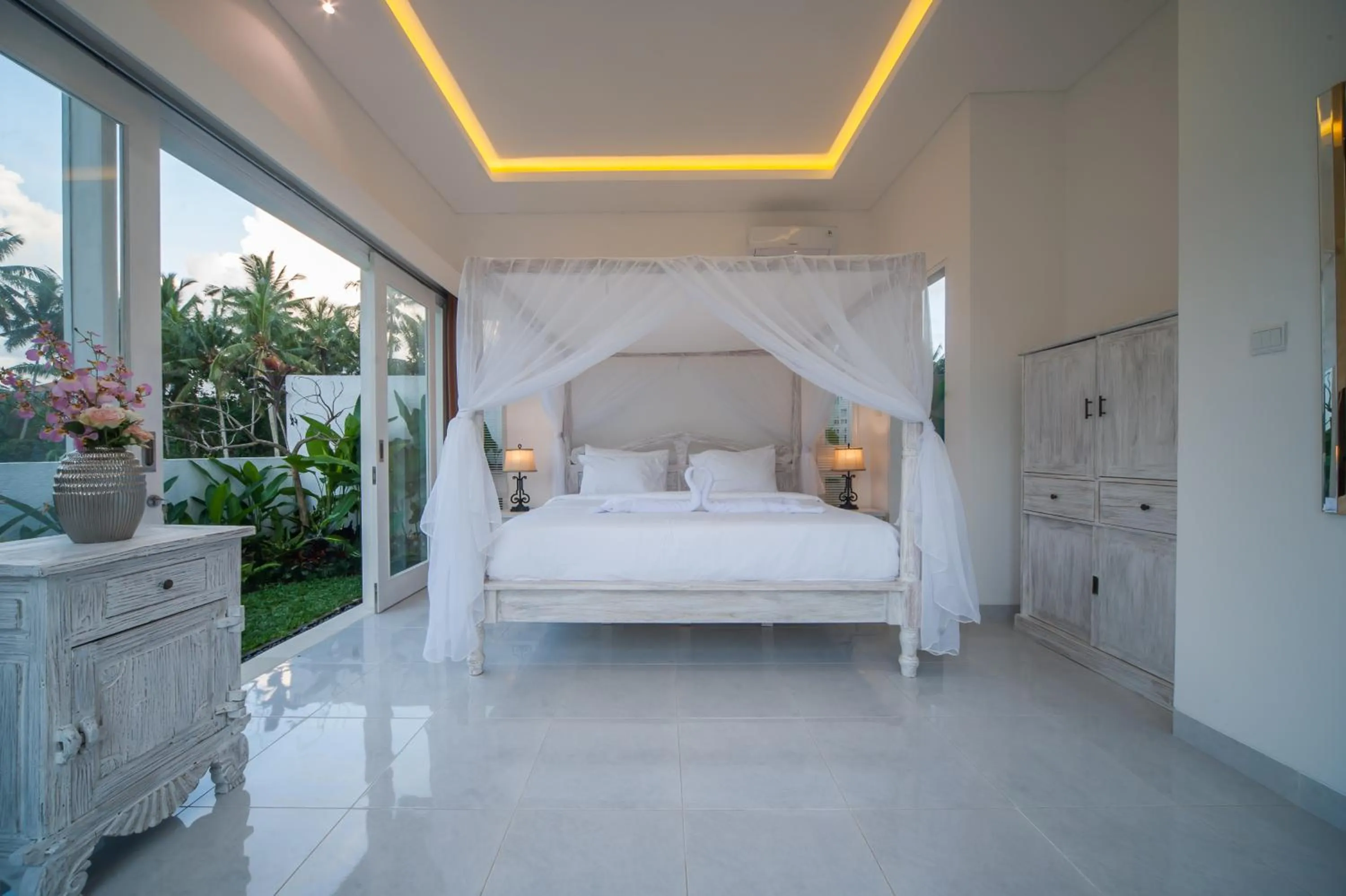 Bed in Villa Tirta Padi 2 Ubud