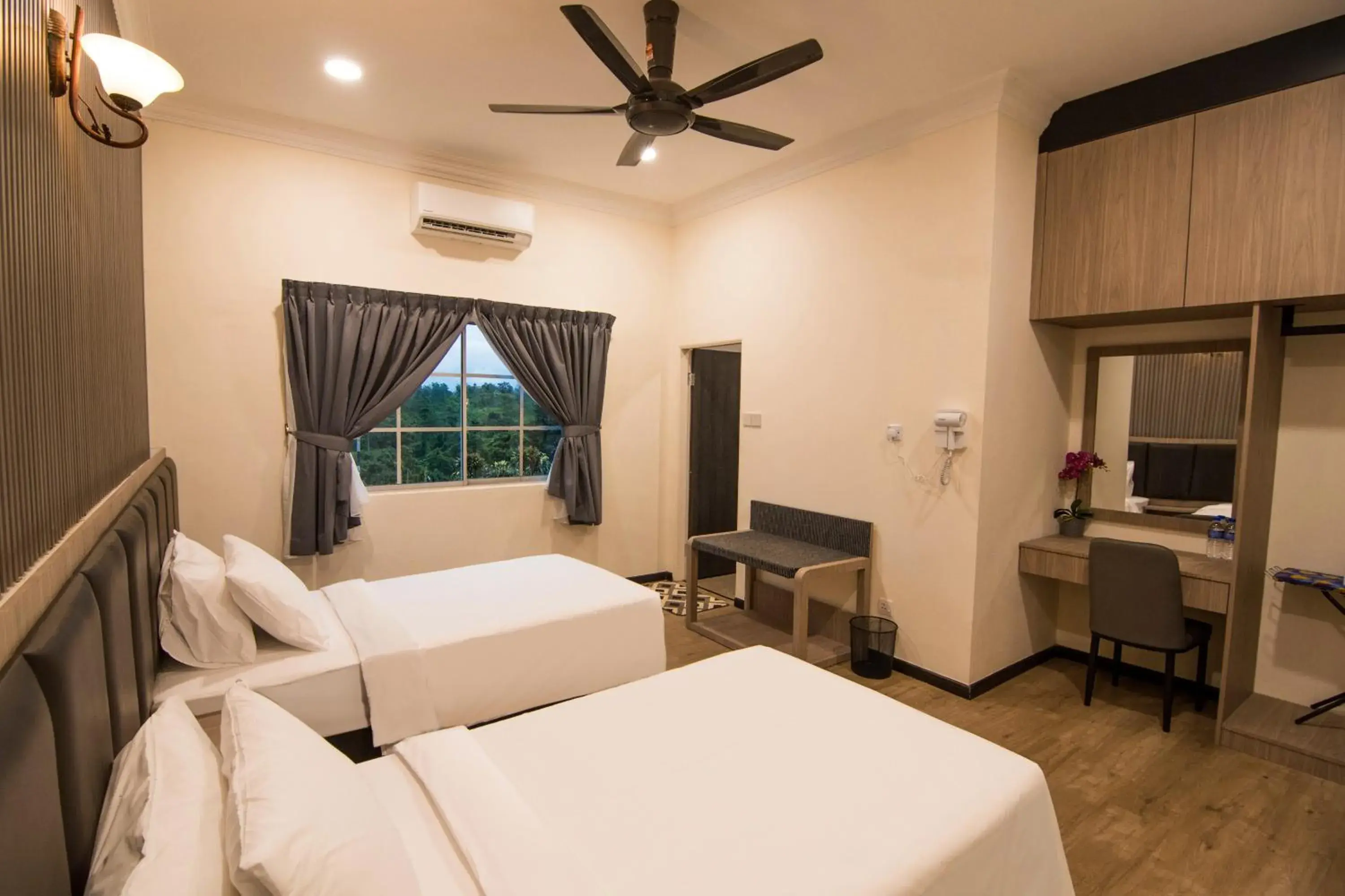 Photo of the whole room, Bed in Sabah Tea Resort Photo of the whole room, Bed in Sabah Tea Resort