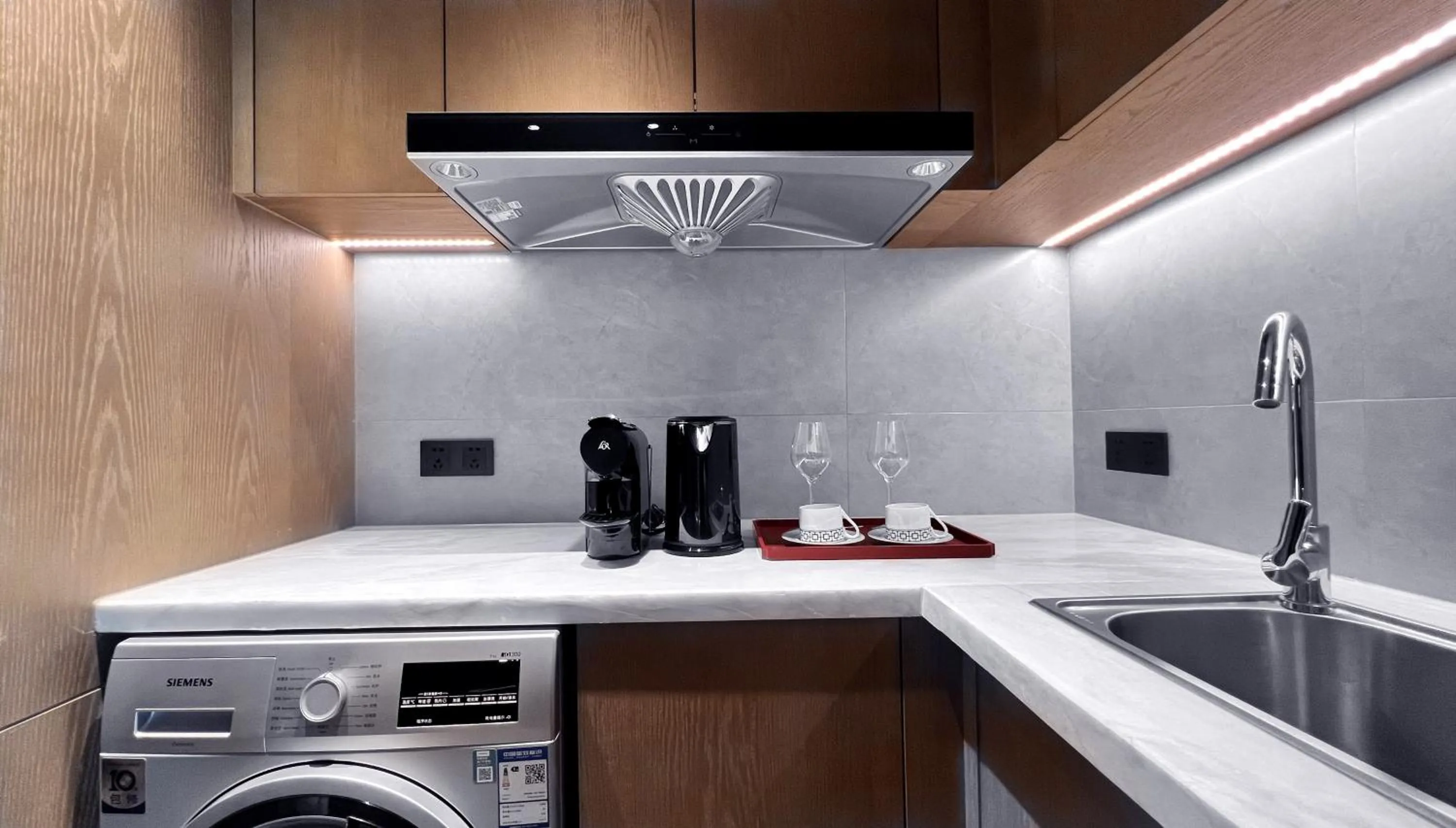 Kitchen or kitchenette in Empark Grand Hotel Beijing