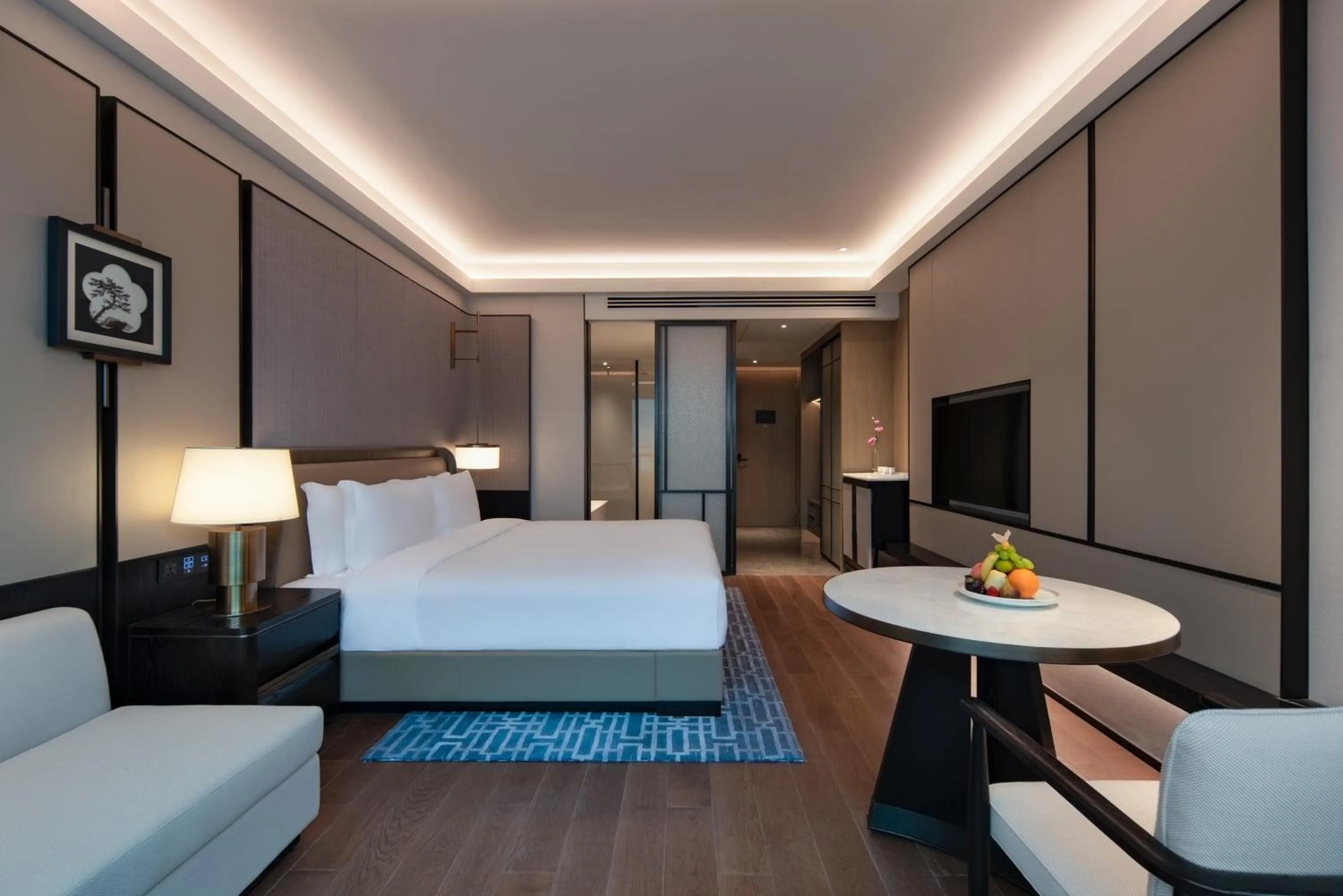 Photo of the whole room, Bed in Empark Grand Hotel Beijing